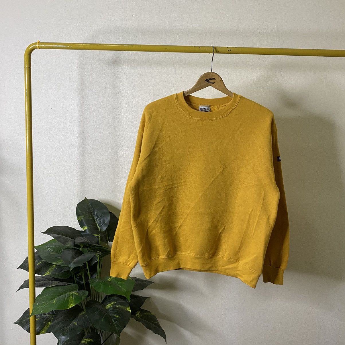 Edwin Vintage 1990s Edwin Yellow Blank Sweatshirt Size US M / EU 48-50 / 2 - 1 Thumbnail