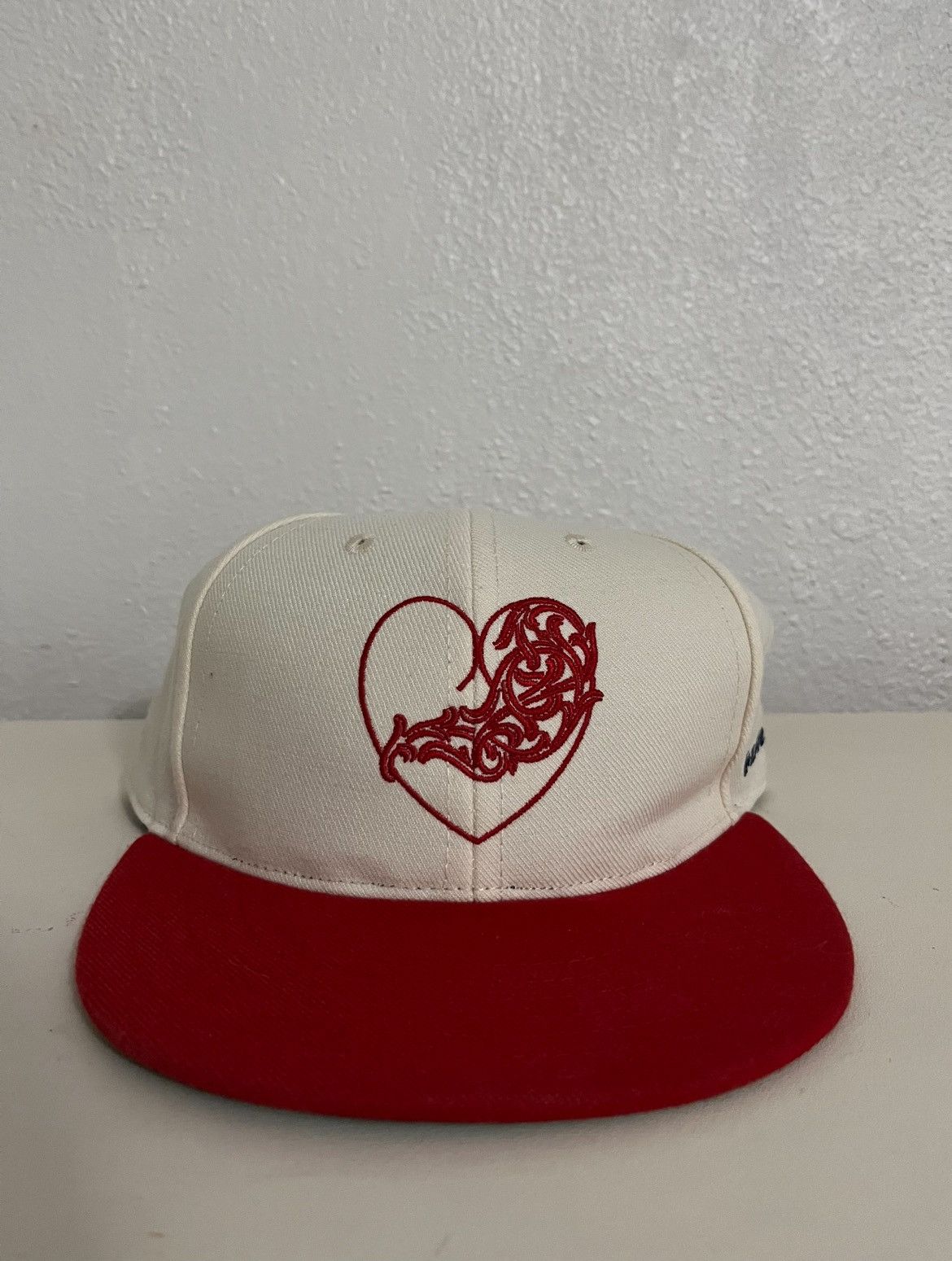 Chrome Hearts Chrome Hearts Heart Fitted Hat Size ONE SIZE - 1 Thumbnail