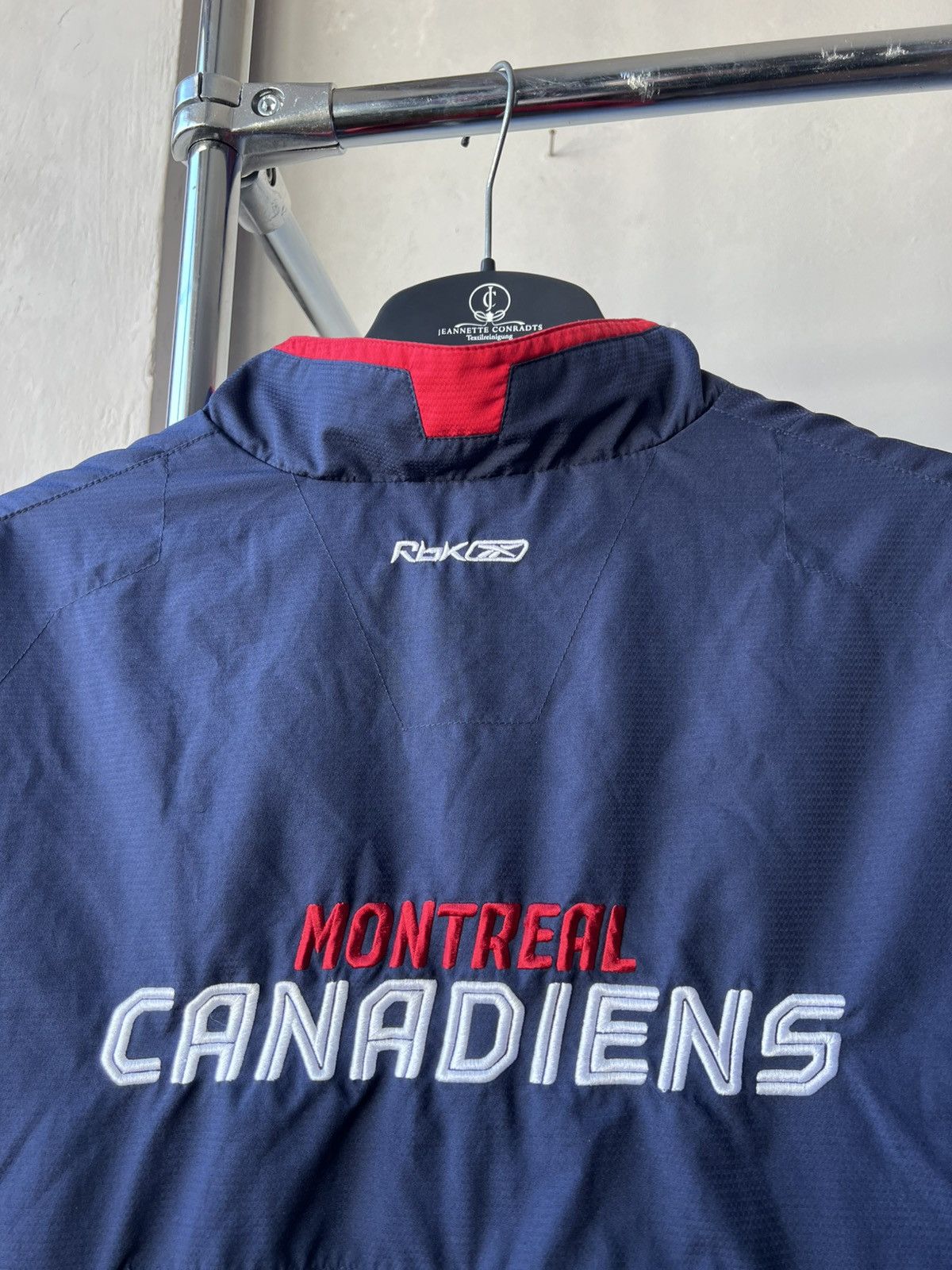 NHL VINTAGE MONTREAL CANADIENS VINTAGE REEBOK ZIP HOCKEY JACKET Size US L / EU 52-54 / 3 - 11 Thumbnail
