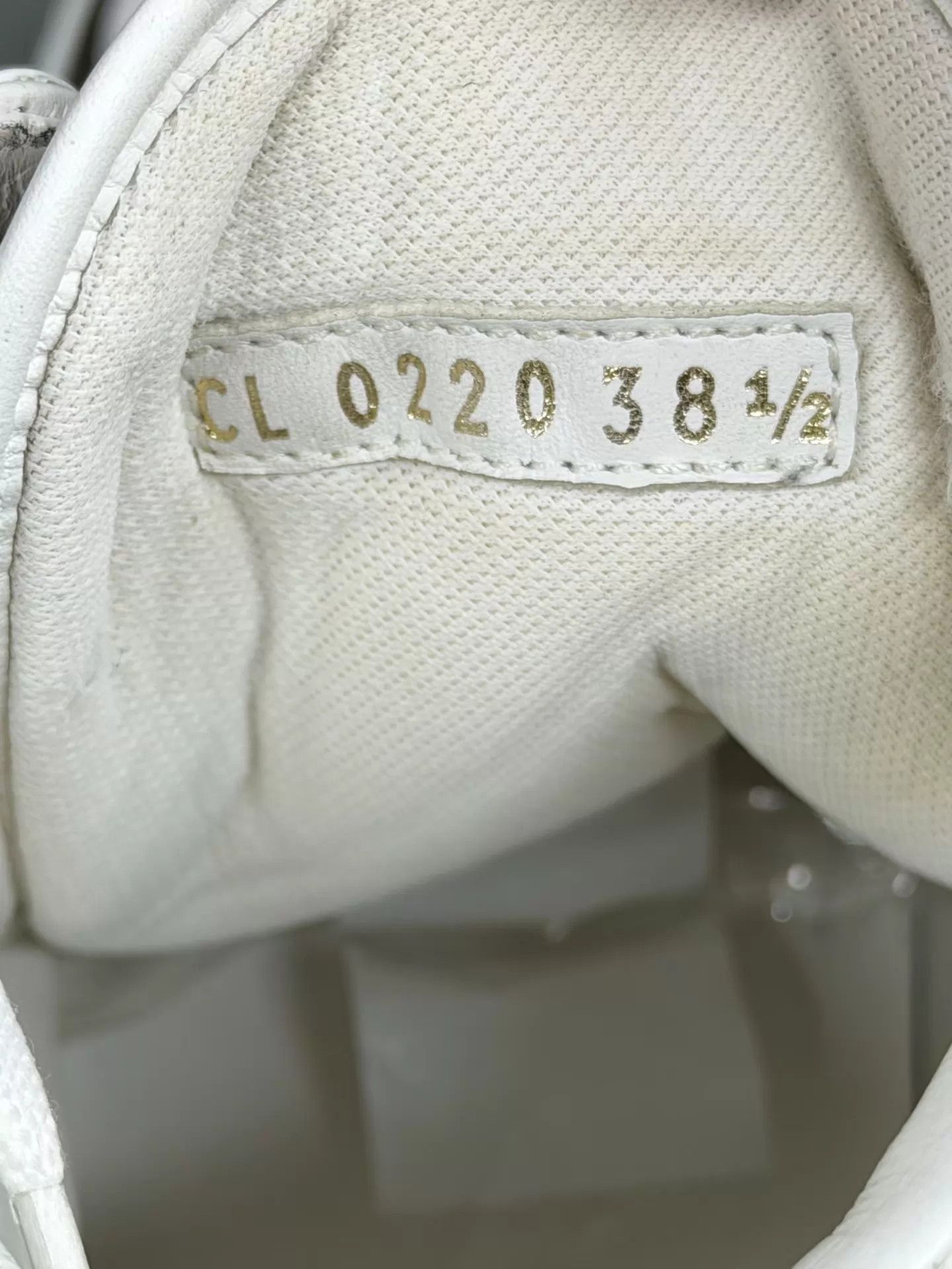 Louis Vuitton LV high-top sneaker white brown color-blocked 38.5 Size US 8 / IT 38 - 7 Thumbnail