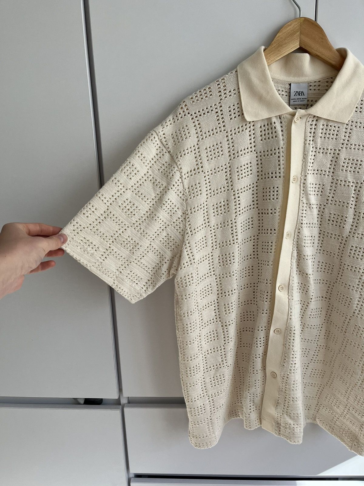 Zara NWT Zara Mesh Crotchet Button Up Shirt in Ecru Size XL mens Size US XL / EU 56 / 4 - 3 Thumbnail