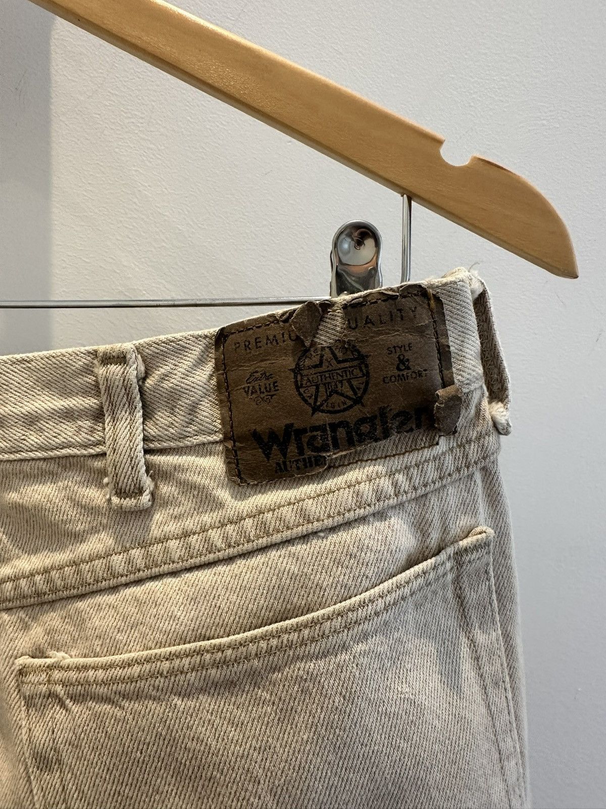 Wrangler Vintage 80s Wrangler sand wash jeans 🤍 Size US 32 / EU 48 - 1 Thumbnail