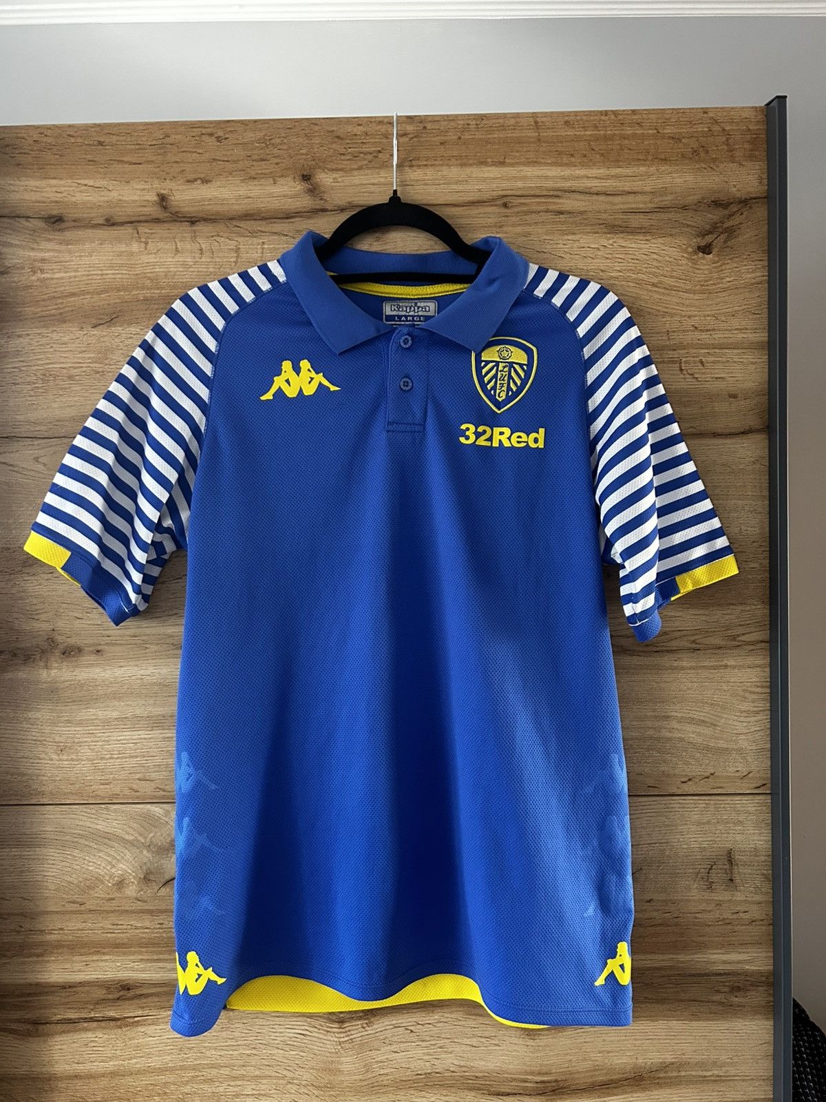Kappa Leeds United 2019-20 Kappa Polo Shirt - - Size M/L Size US L / EU 52-54 / 3 - 1 Thumbnail