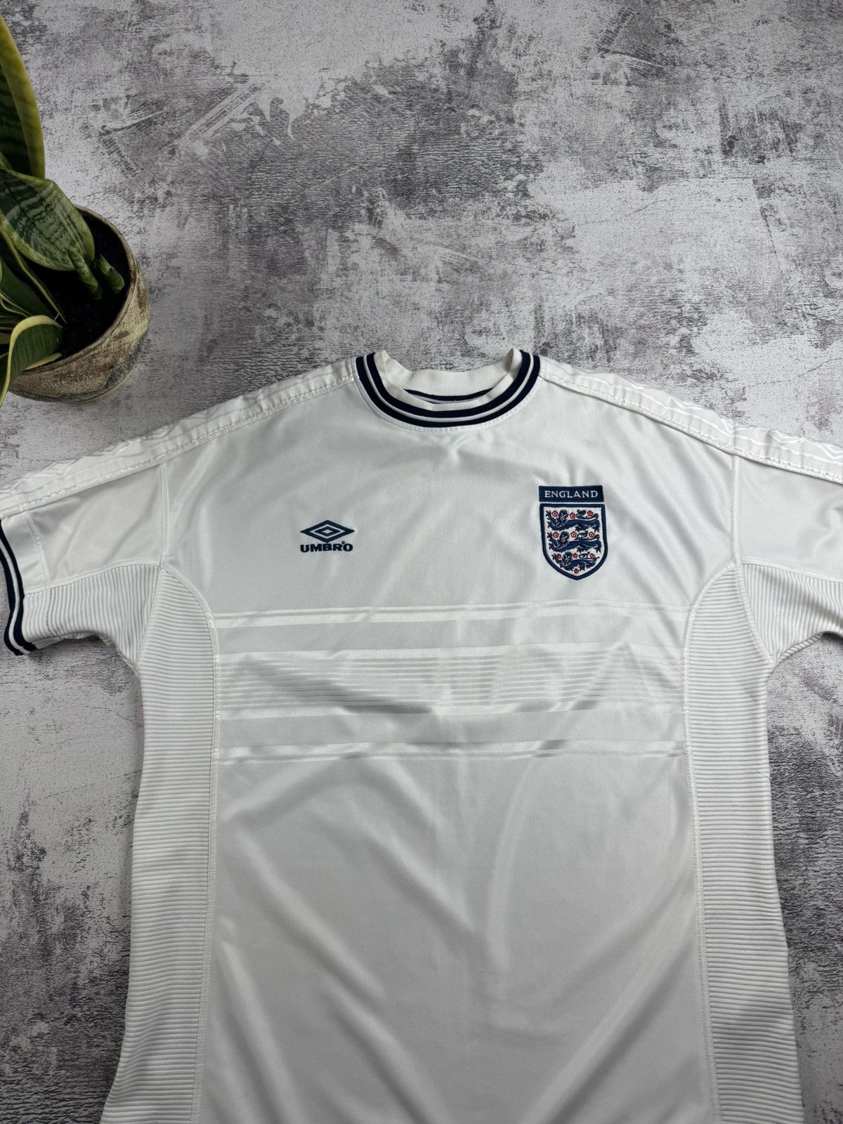 Umbro England 1999 2001 National Vintage Home Umbro Soccer Football T Shirt Jersey Tee Size US XL / EU 56 / 4 - 5 Thumbnail
