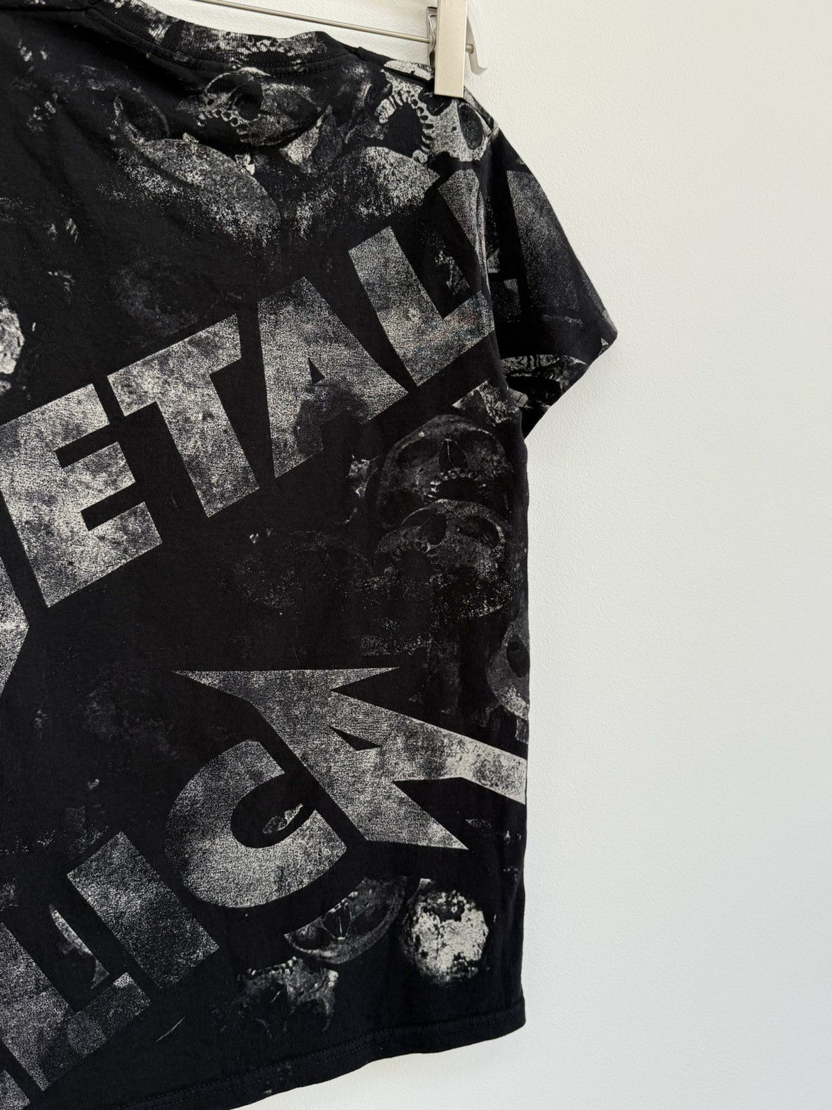 Band Tees × Metallica Vintage 00s Metallica Skulls All Over Print T-Shirt Size US S / EU 44-46 / 1 - 5 Thumbnail
