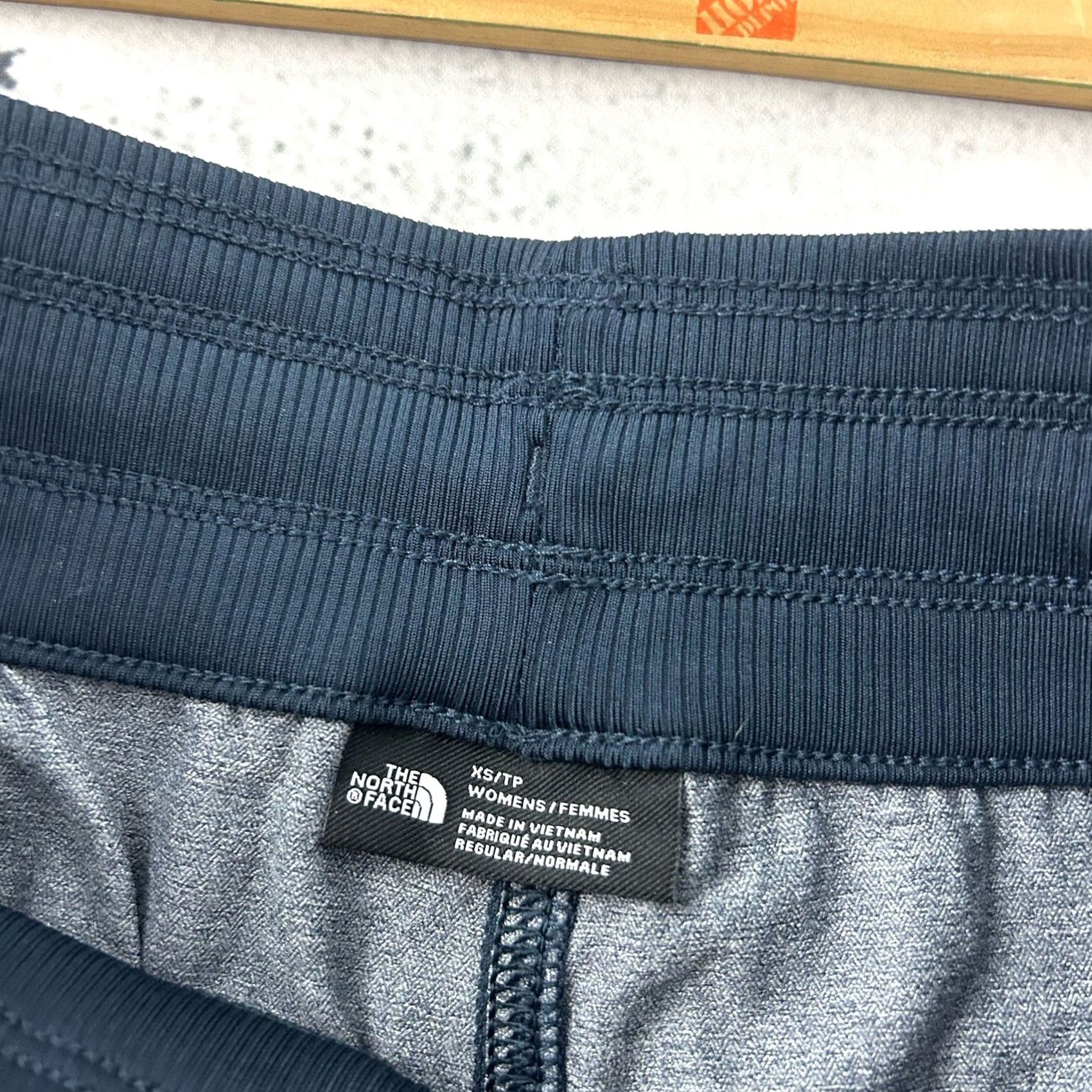 The North Face The North Face Cropped Dancer Casual Athletic Pants Women XS Blue Size 26" / US 2 / IT 38 - 4 Thumbnail