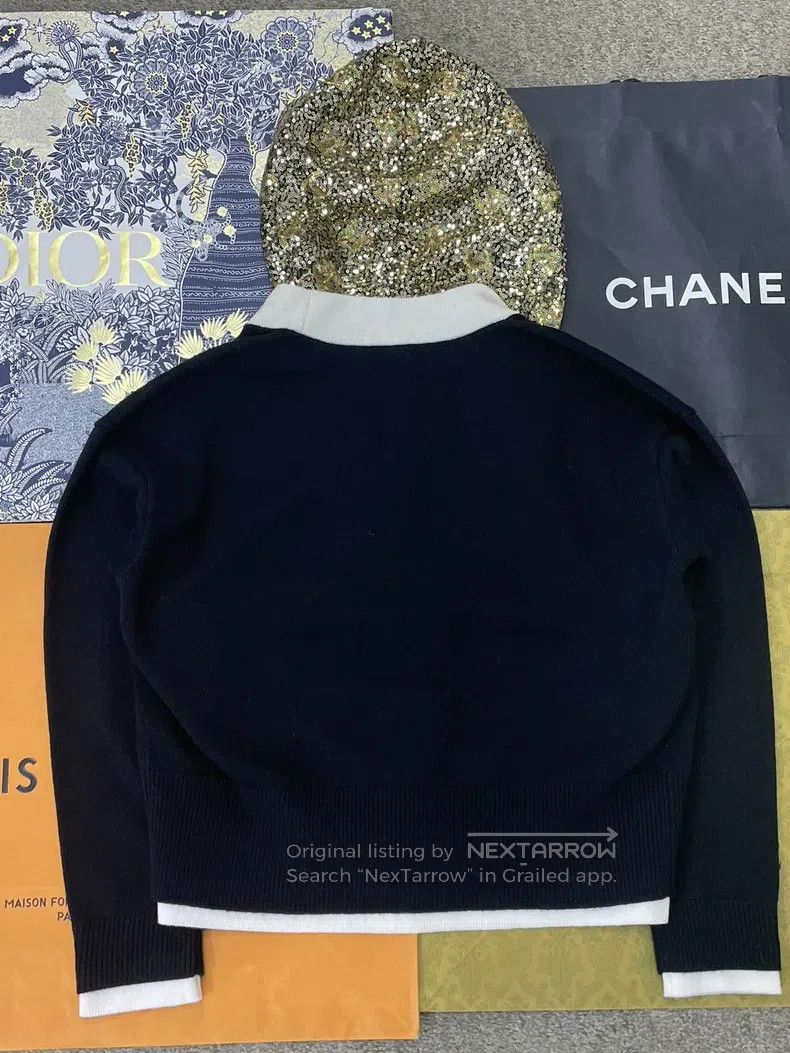 Chanel Chanel 24C black and white colour-matched gold sequin hood Size S / US 4 / IT 40 - 3 Thumbnail