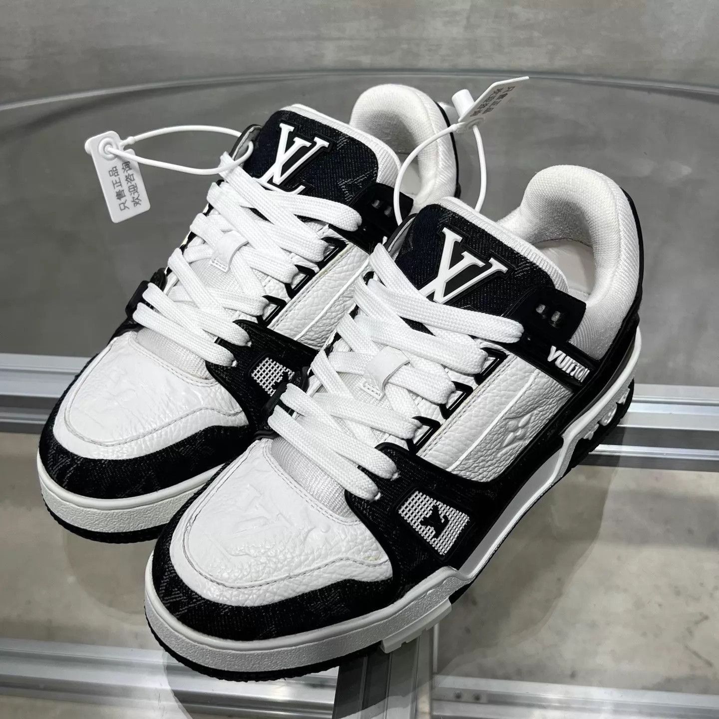 Louis Vuitton LV Trainer Black White Denim UK2 36 Size US 4.5 / IT 34.5 - 2 Thumbnail