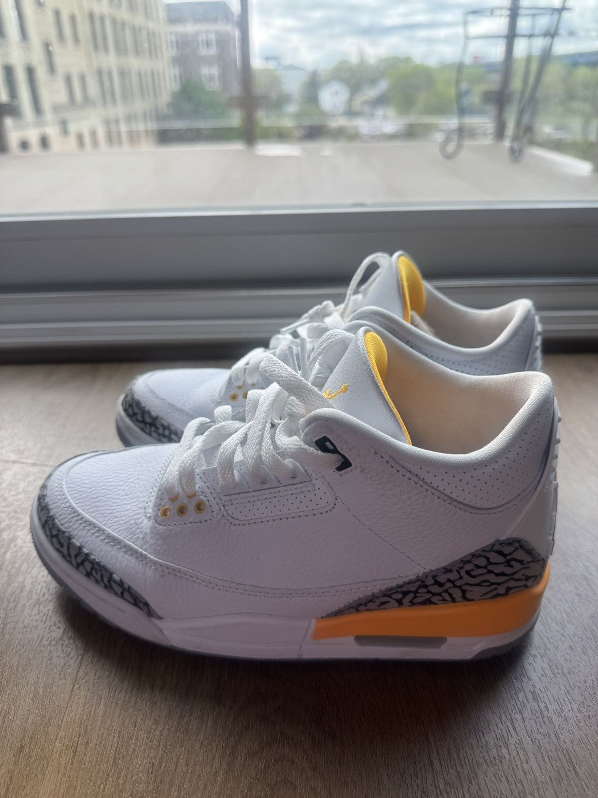 Jordan Brand Jordan 3 Laser Orange Size US 7 / IT 37 - 5 Thumbnail