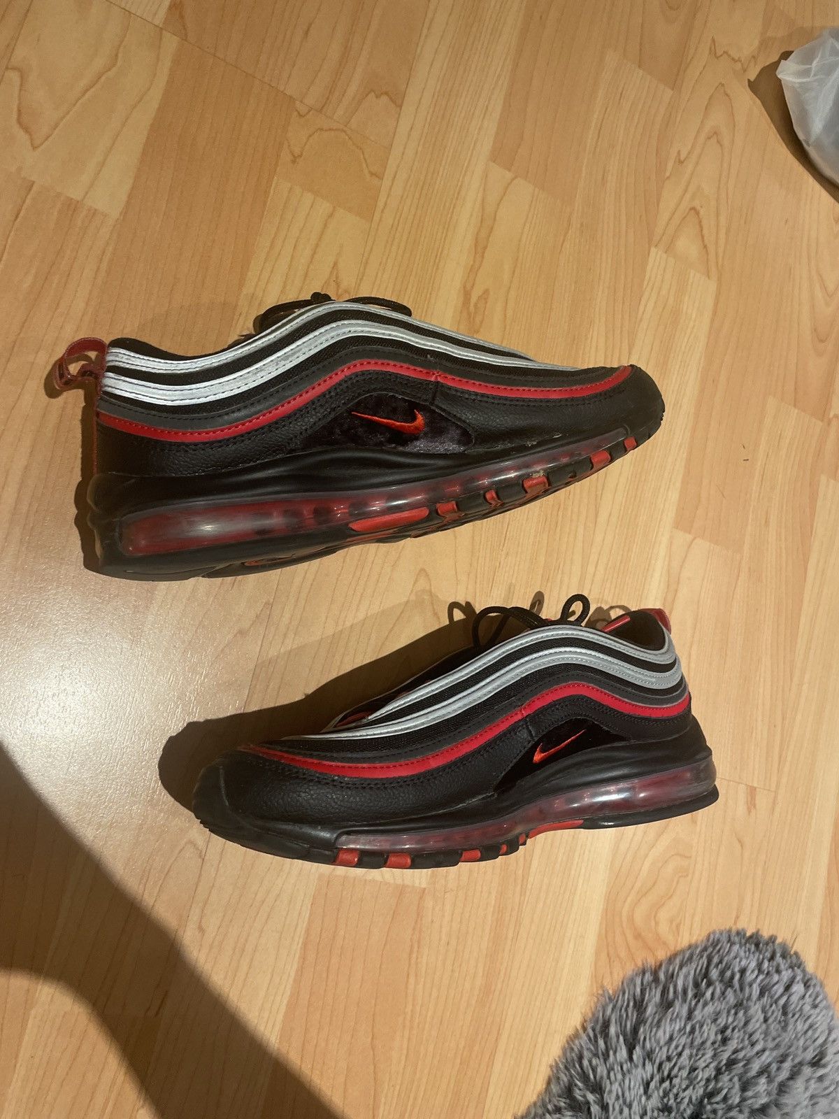 Nike Nike Air Max 97 Black/Red Size US 10.5 / EU 43-44 - 2 Thumbnail