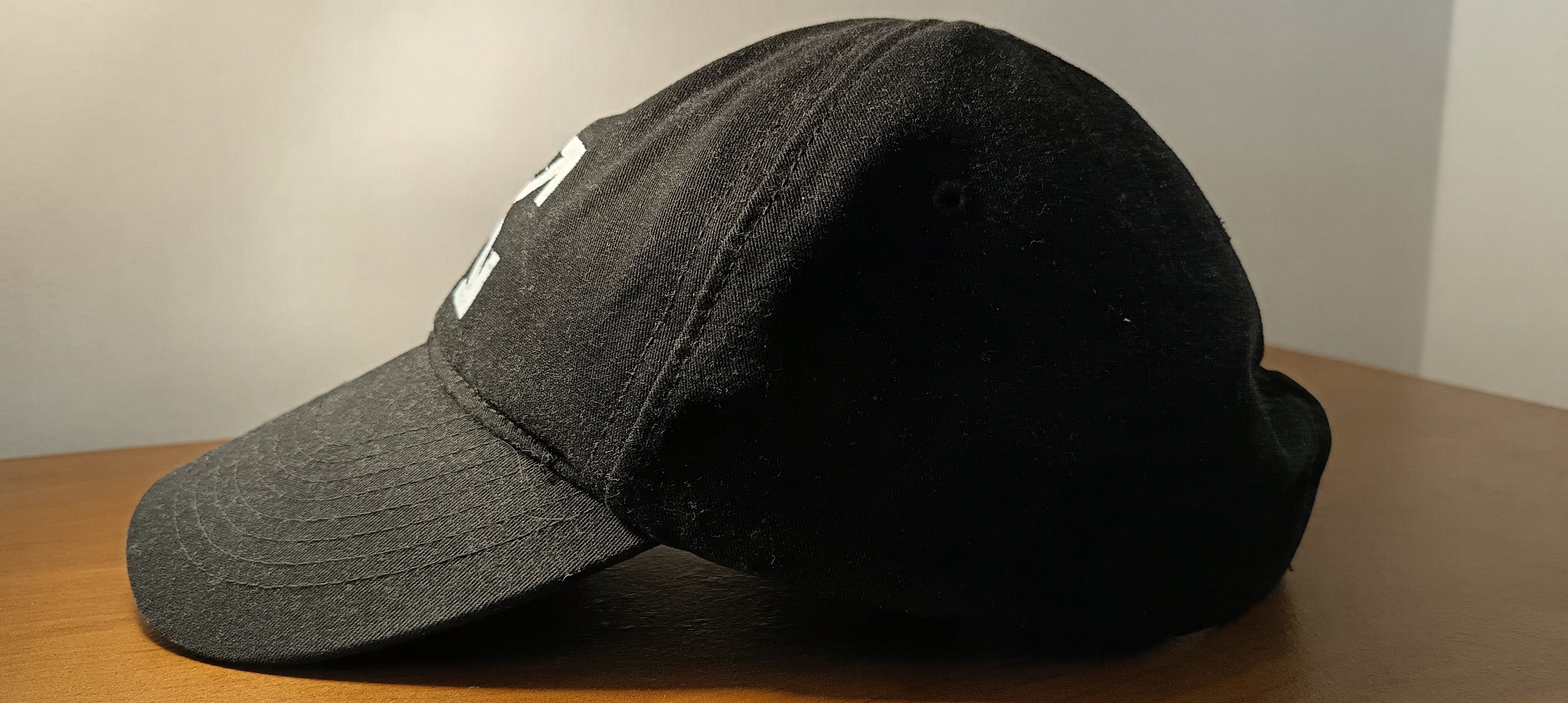 Off-White Off White Permanent Arrow Baseball Cap Black Size ONE SIZE - 3 Thumbnail