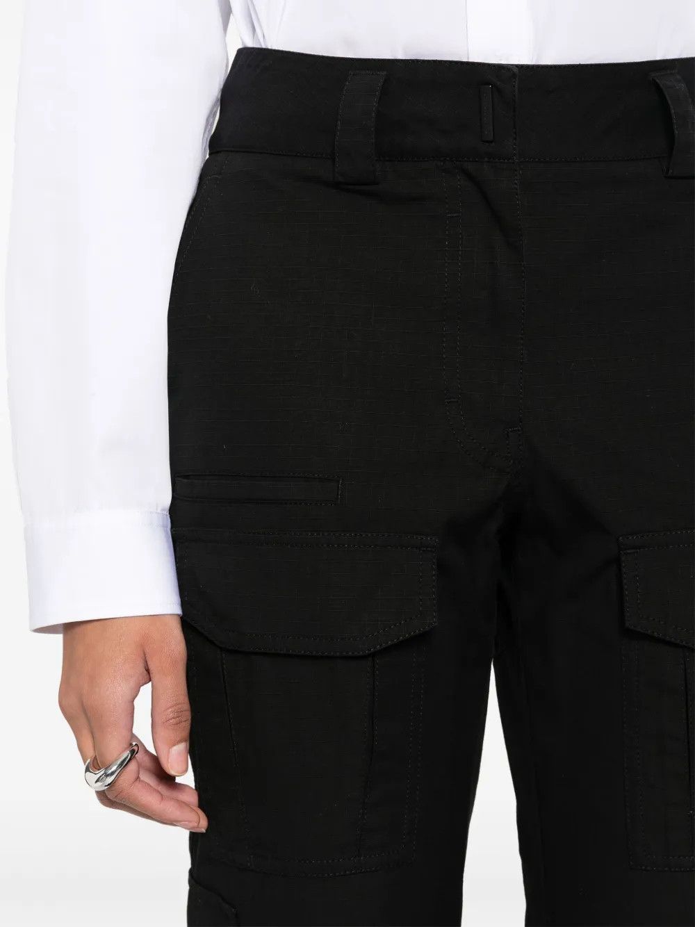 Givenchy o1y0925 Casual Pant in Black Size 27" / US 4 / IT 40 - 2 Thumbnail