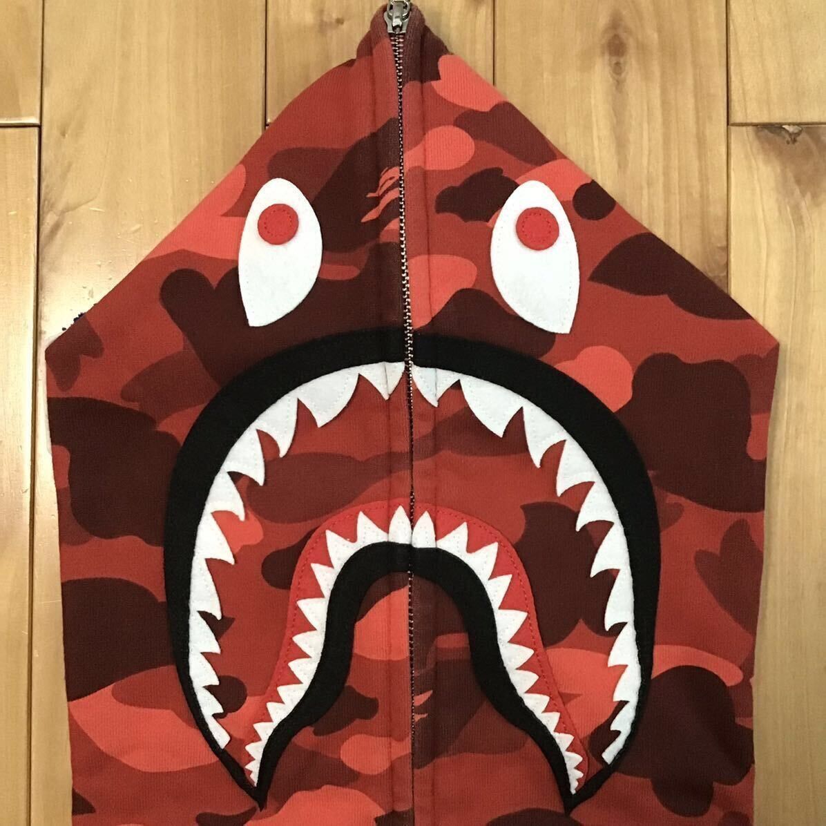 Bape BAPE Red camo Shark full zip hoodie a bathing ape Size US L / EU 52-54 / 3 - 3 Thumbnail
