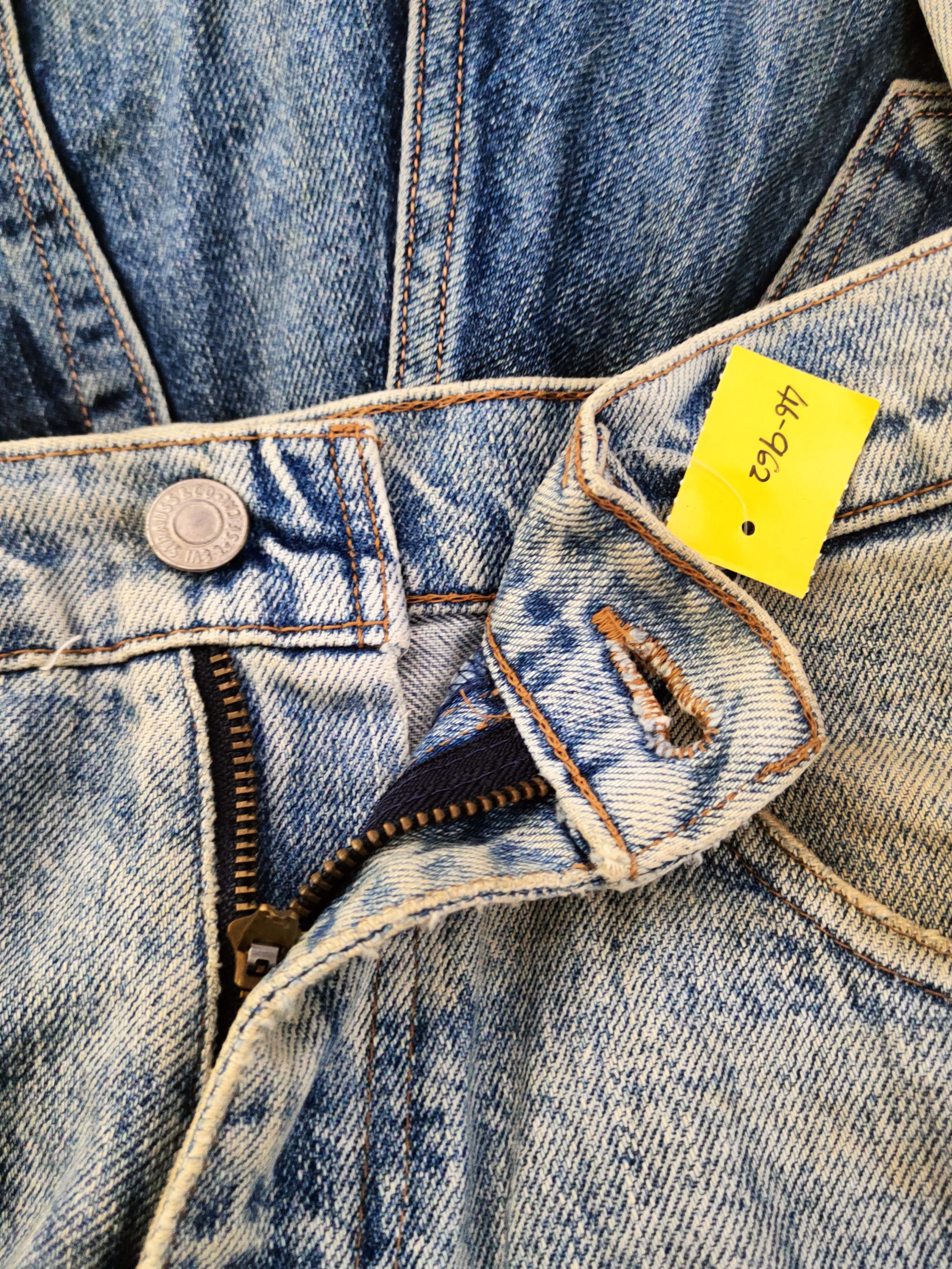 Levi's DL Levi's big E Blue Distressed Ripped Jeans #46-962 Size US 31 - 18 Thumbnail