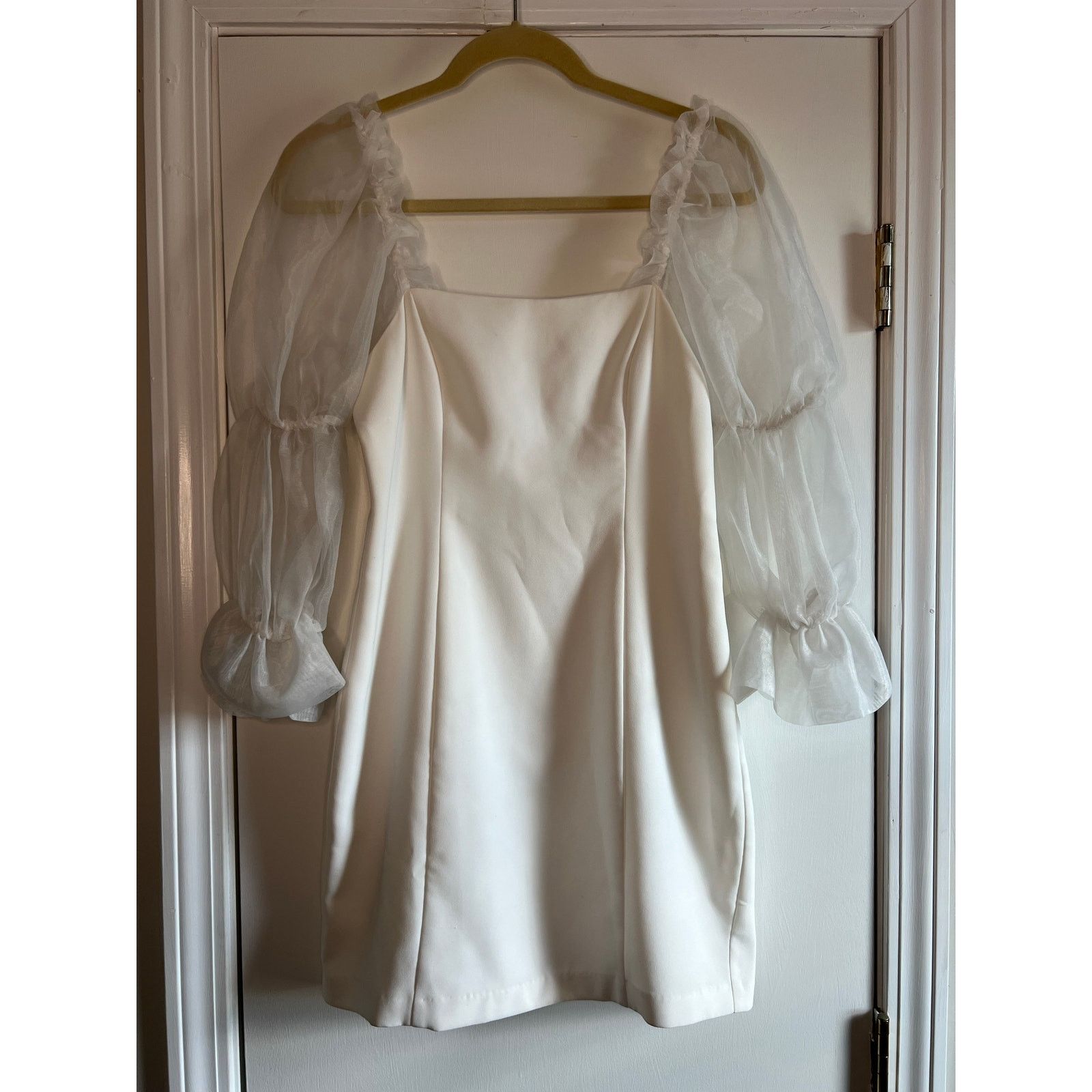Amanda Uprichard NWT Amanda Uprichard Tia Dress White Puff Sleeve Sz S Revolv Size S / US 4 / IT 40 - 4 Thumbnail