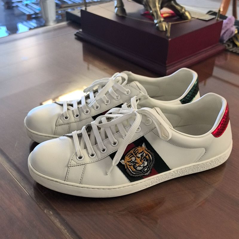 Gucci Gucci Ace Tiger Embroidered Fashion Sneakers 0079 Size US 8.5 / EU 41-42 - 1 Thumbnail