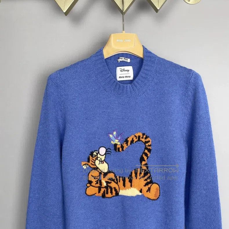 Miu Miu Miu Miu 36 Disney Co-branded Limited Edition Ladies Knitted Size S / US 4 / IT 40 - 2 Thumbnail