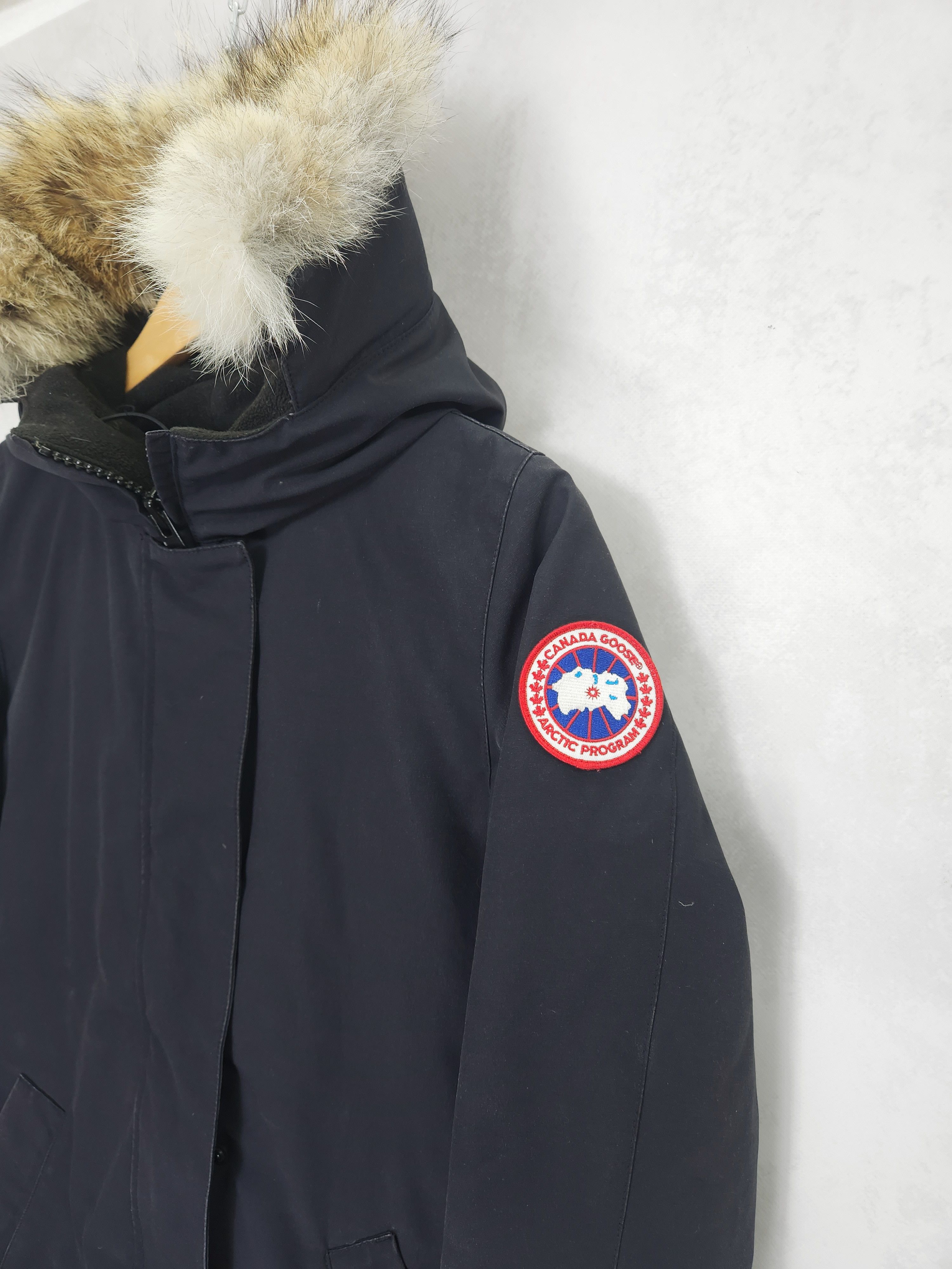 Canada Goose Canada Goose wmns winter navy jacket XS Size XS / US 0-2 / IT 36-38 - 5 Thumbnail