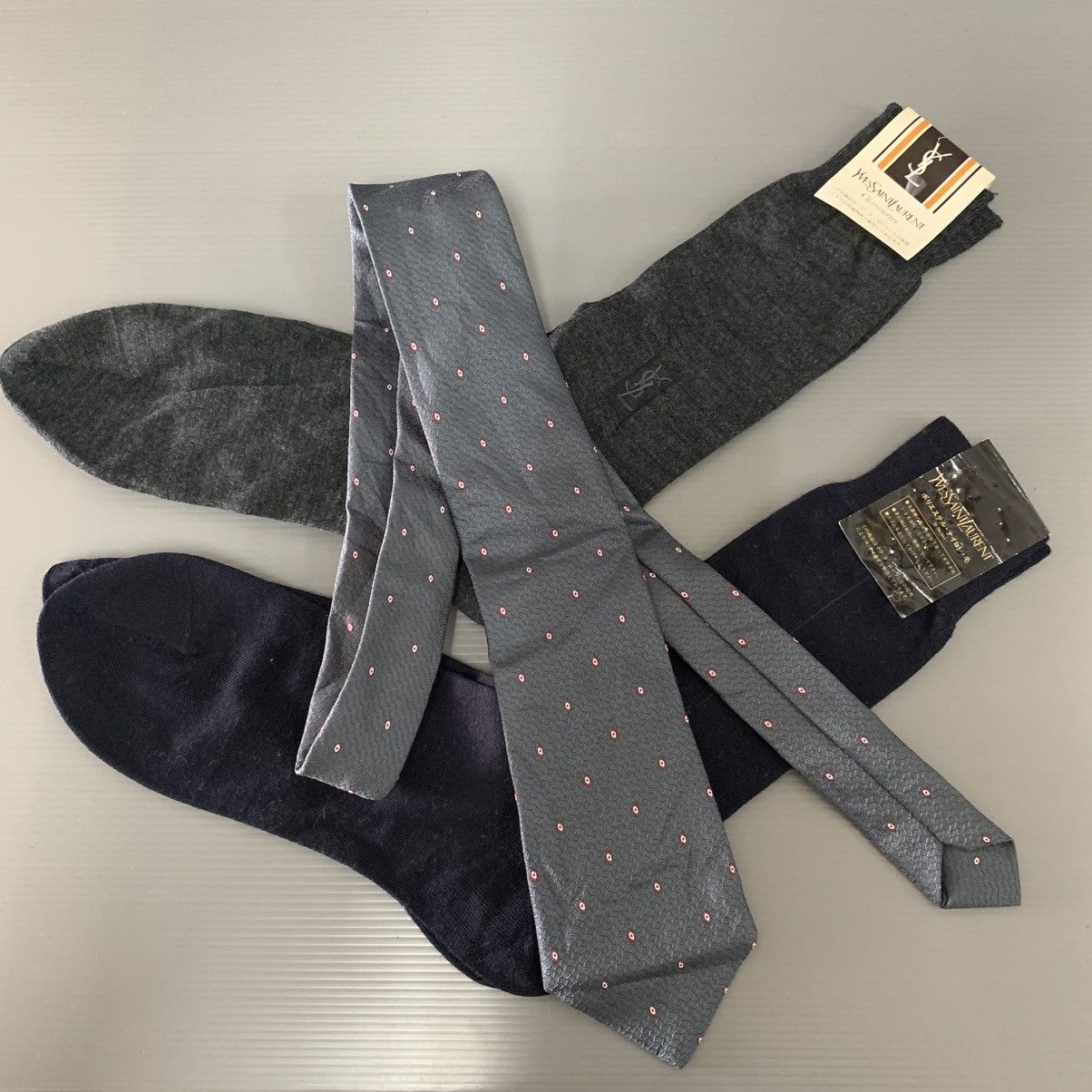 Yves Saint Laurent Yves Saint Laurent Socks and Ties Size ONE SIZE - 2 Thumbnail