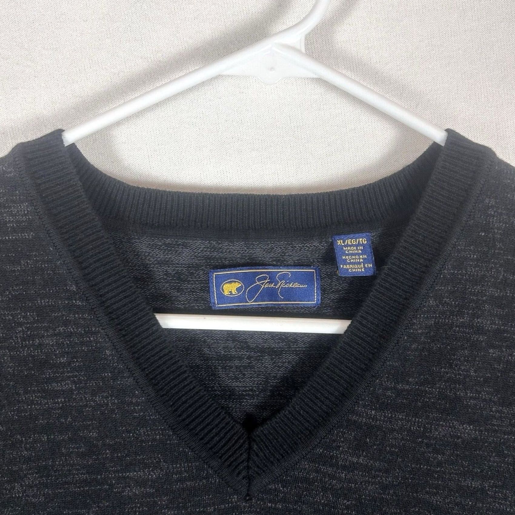 Vintage Jack Nicklaus Golf Sweater Vest Mens XL Dark Gray V-Neck Pullover Casual Knit Sleeveless Size US XL / EU 56 / 4 - 2 Thumbnail