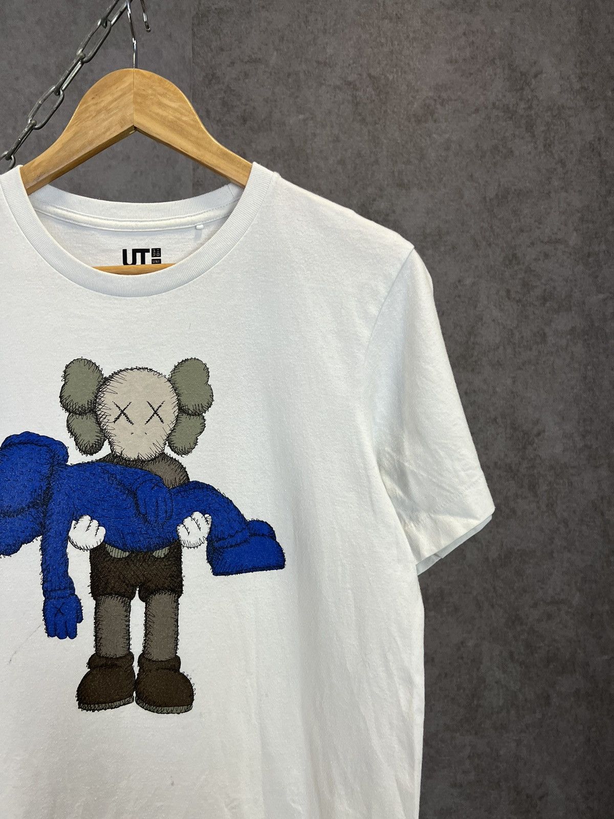 Kaws × Uniqlo Kaws x Uniqlo cult tee Size US XS / EU 42 / 0 - 2 Thumbnail