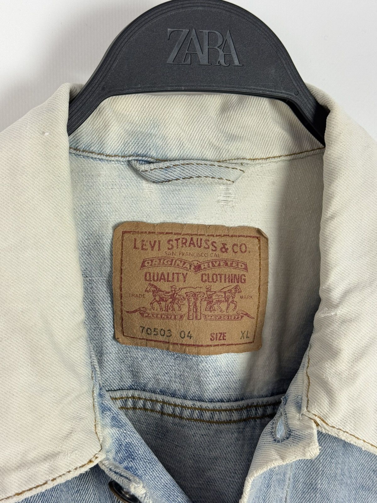 Levi's Vintage Distressed Levi’s Washed Denim Custom Made Jacket Size US XL / EU 56 / 4 - 7 Thumbnail