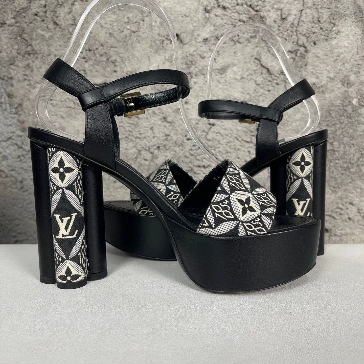 Louis Vuitton Louis Vuitton women's heeled sandals size 37 new Size US 6.5 / IT 36.5 - 5 Thumbnail