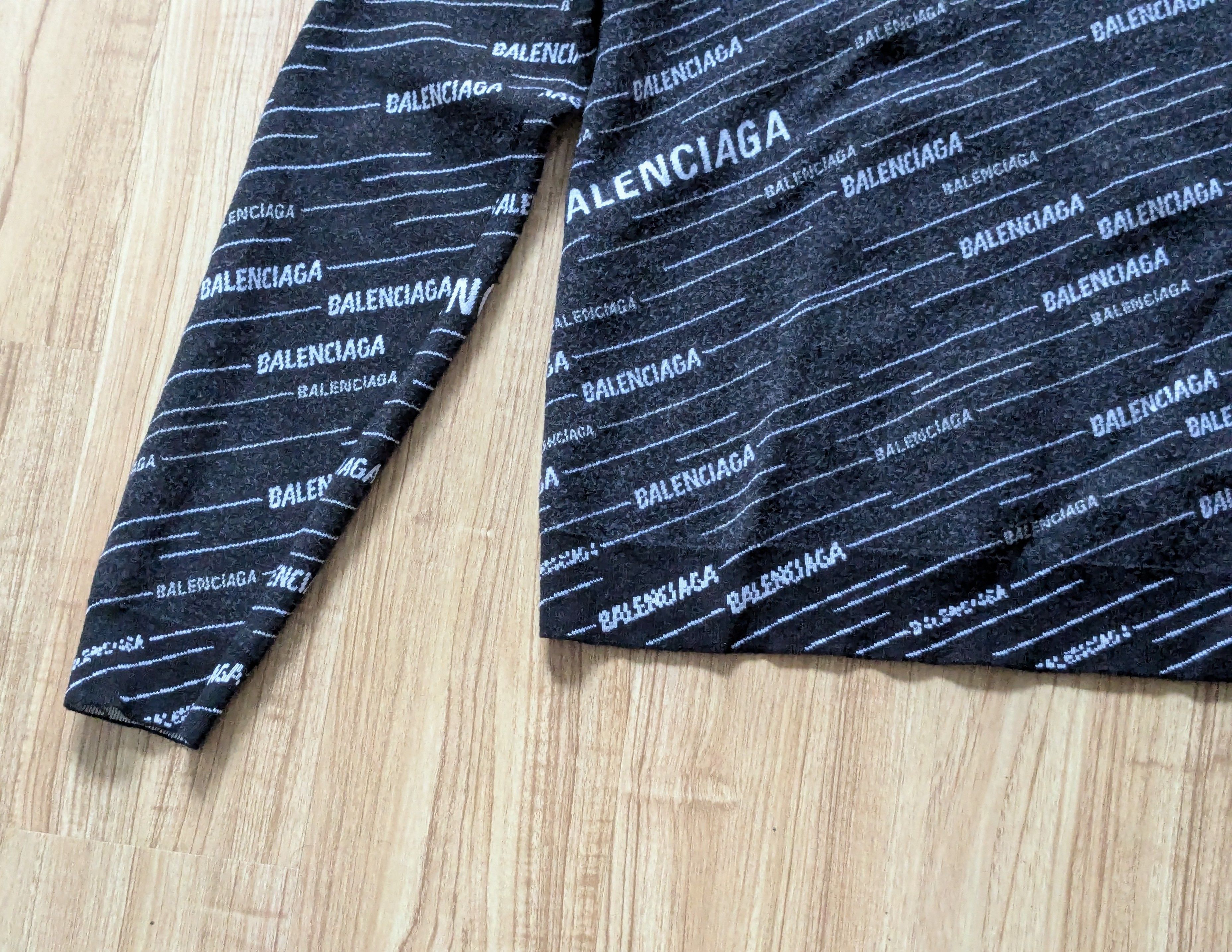 Balenciaga Balenciaga Sweater Jacquard Logo Black White Medium Size US M / EU 48-50 / 2 - 9 Thumbnail
