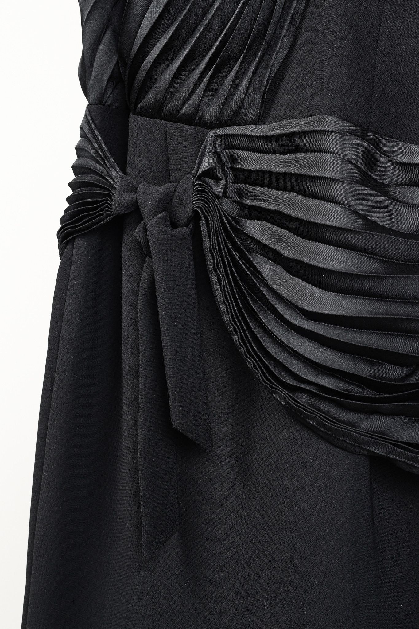 Victoria Beckham Victoria Victoria Beckham PS/19 Black Pleated Mini Dress Size L / US 10 / IT 46 - 6 Thumbnail