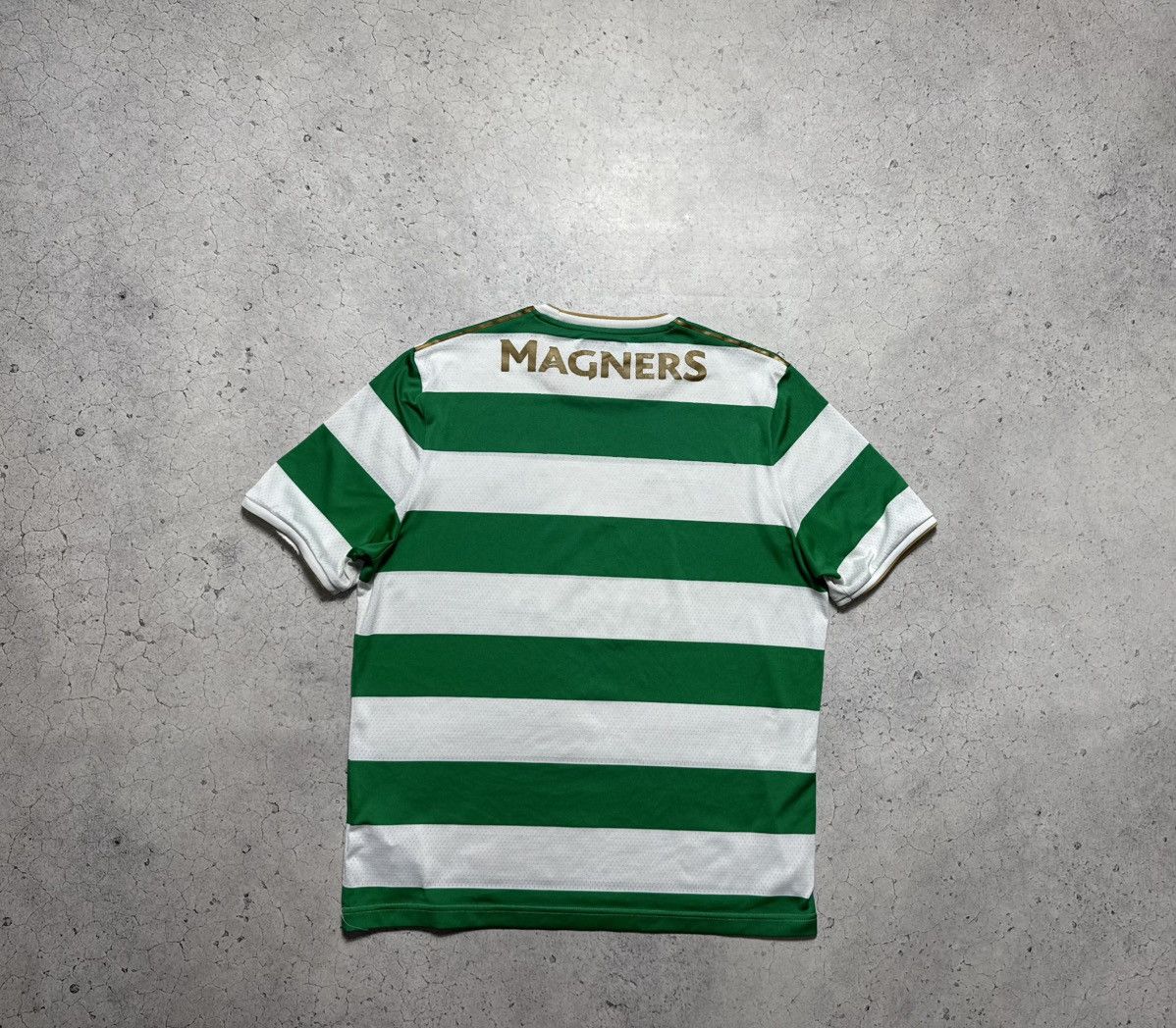 New Balance New Balance FC Celtic 2017/2018 Home Vintage Soccer Jersey Size US M / EU 48-50 / 2 - 11 Thumbnail