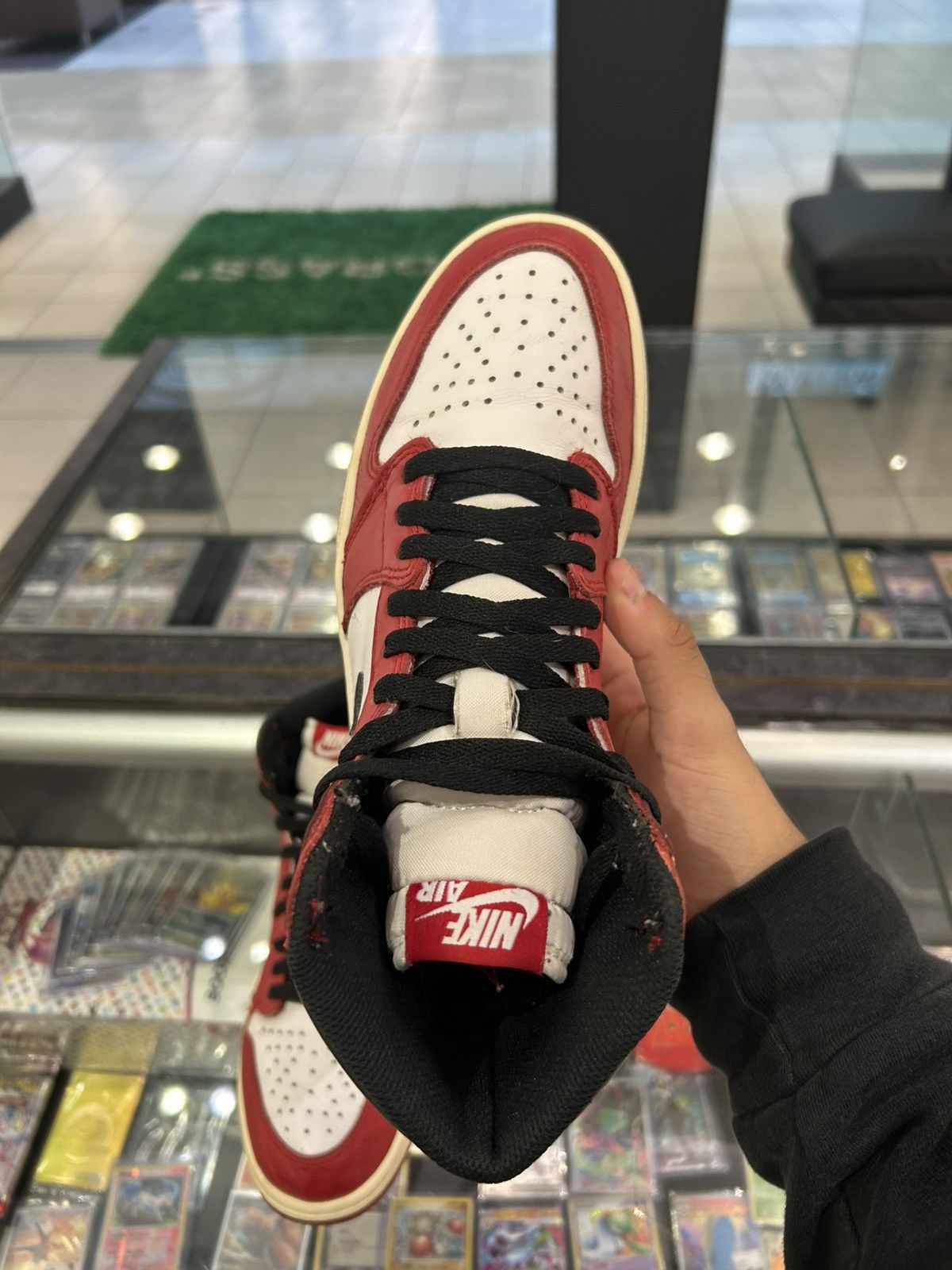Jordan Brand Jordan 1 chicago 2015 Size US 8 / EU 41 - 4 Thumbnail