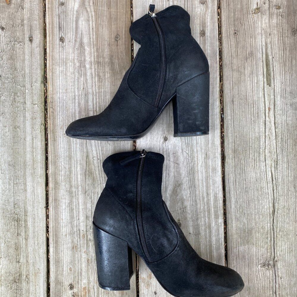 Steve Madden Vintage Steve Madden TATEE Black Block Heel Ankle Booties S Size US 5 / IT 35 - 8 Thumbnail