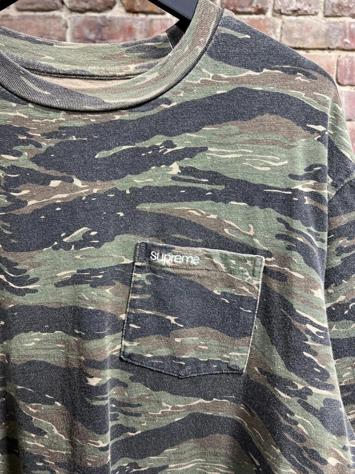 Supreme Supreme Camo Tee Sz. L Size ONE SIZE - 2 Thumbnail