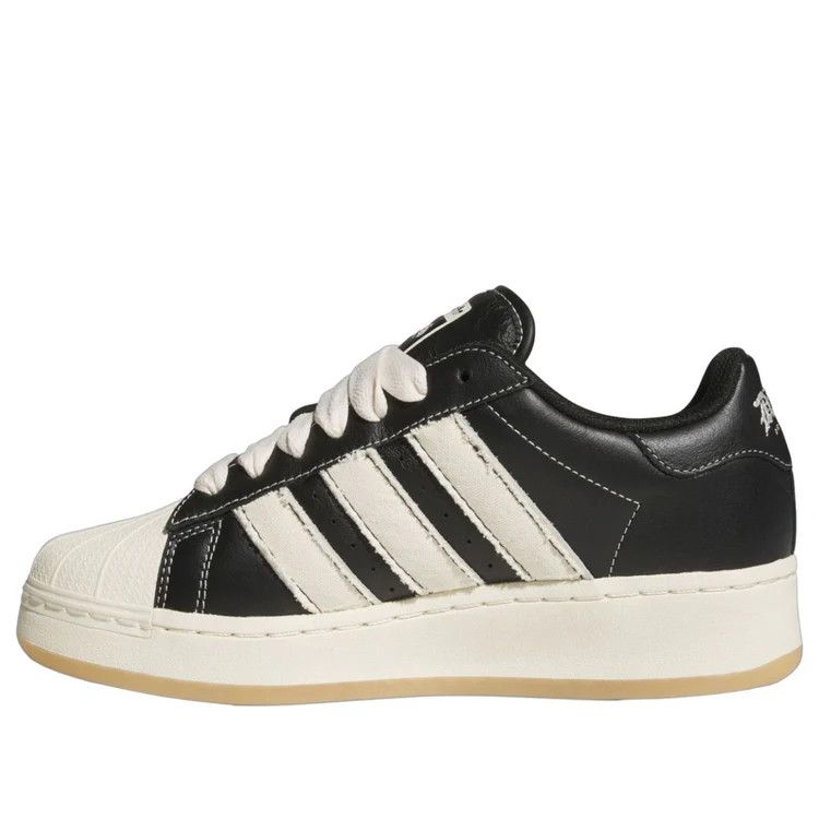 Adidas o1mle0426 Unisex Superstar Low-Top Sneakers in White/Black Size US 7 / EU 40 - 1 Thumbnail