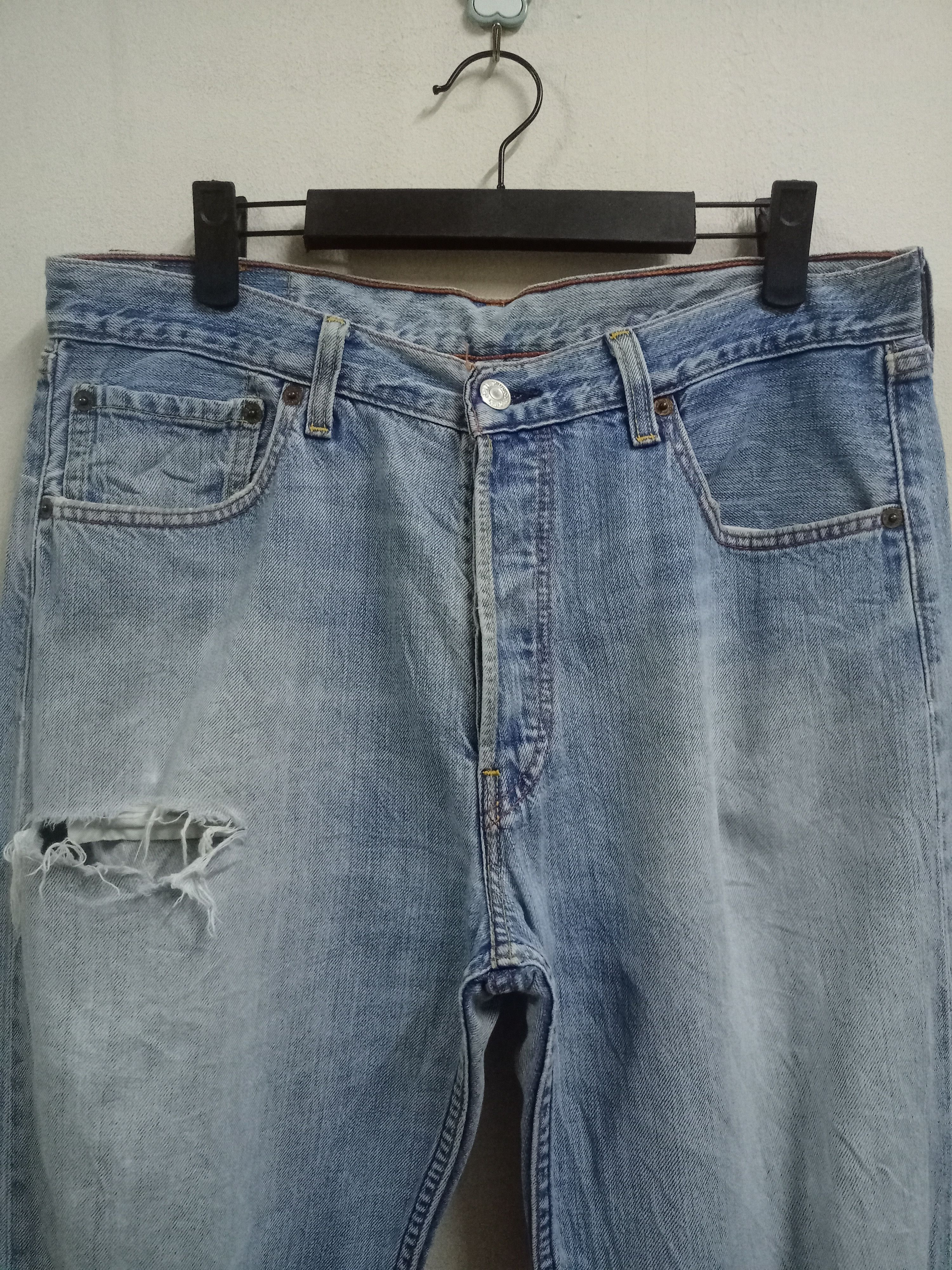 Levi's × Levi's Vintage Clothing Vintage Levis 501 Fade Wash Distressed Baggy Jeans 32x30 Size US 32 / EU 48 - 4 Thumbnail