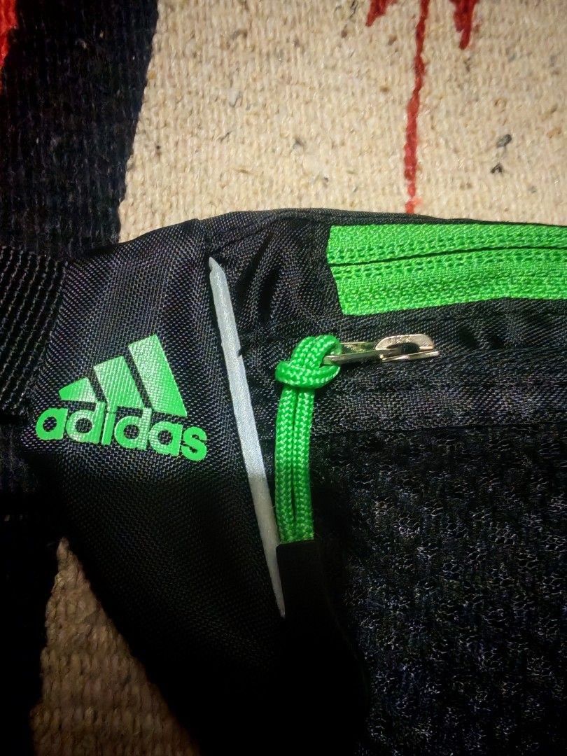 Adidas Vintage Adidas Running Pouch Waist Bag Black Green Size ONE SIZE - 3 Thumbnail