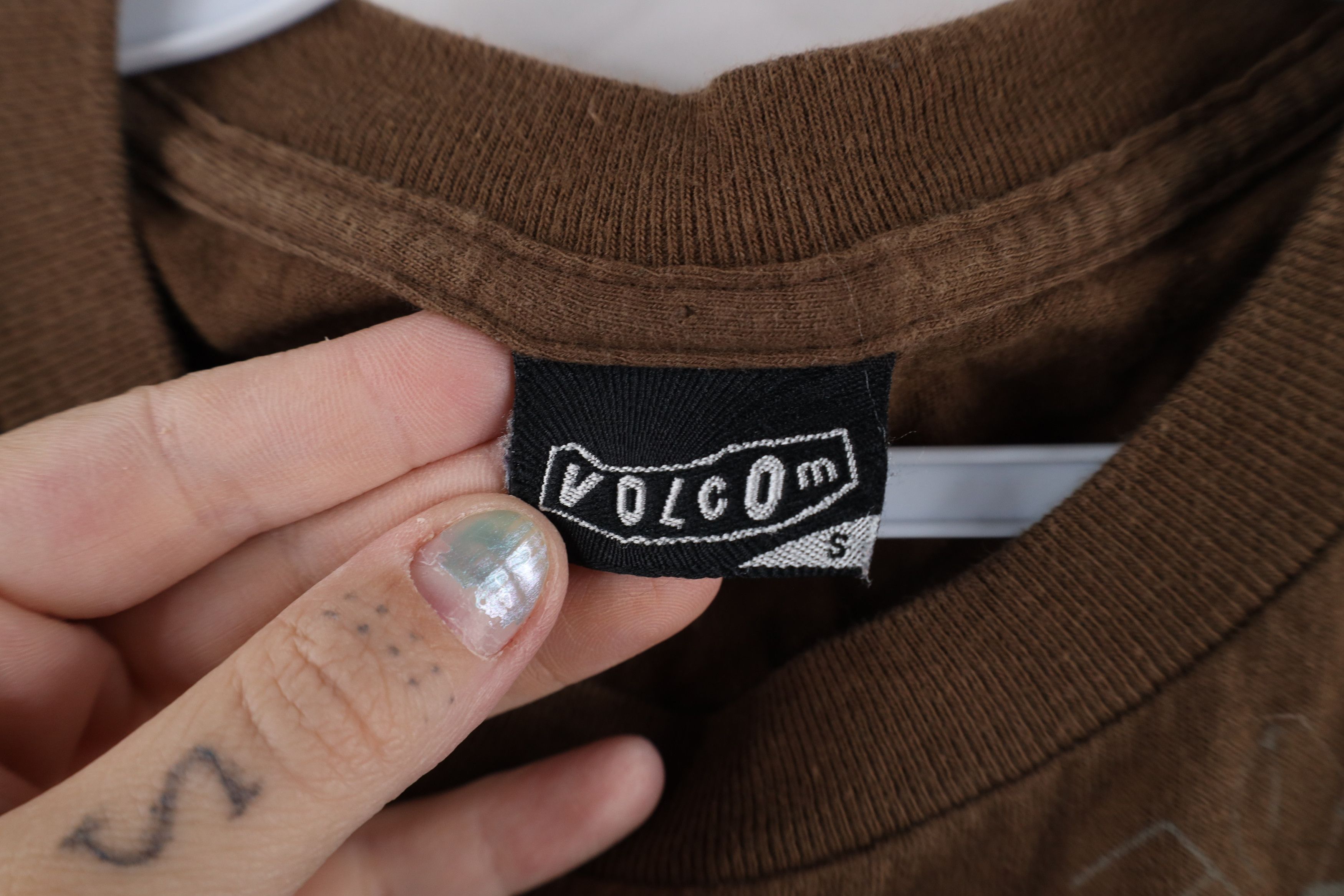Vintage × Volcom Vintage Volcom Out Geometric Skateboard Surfing T-Shirt Size US S / EU 44-46 / 1 - 8 Thumbnail