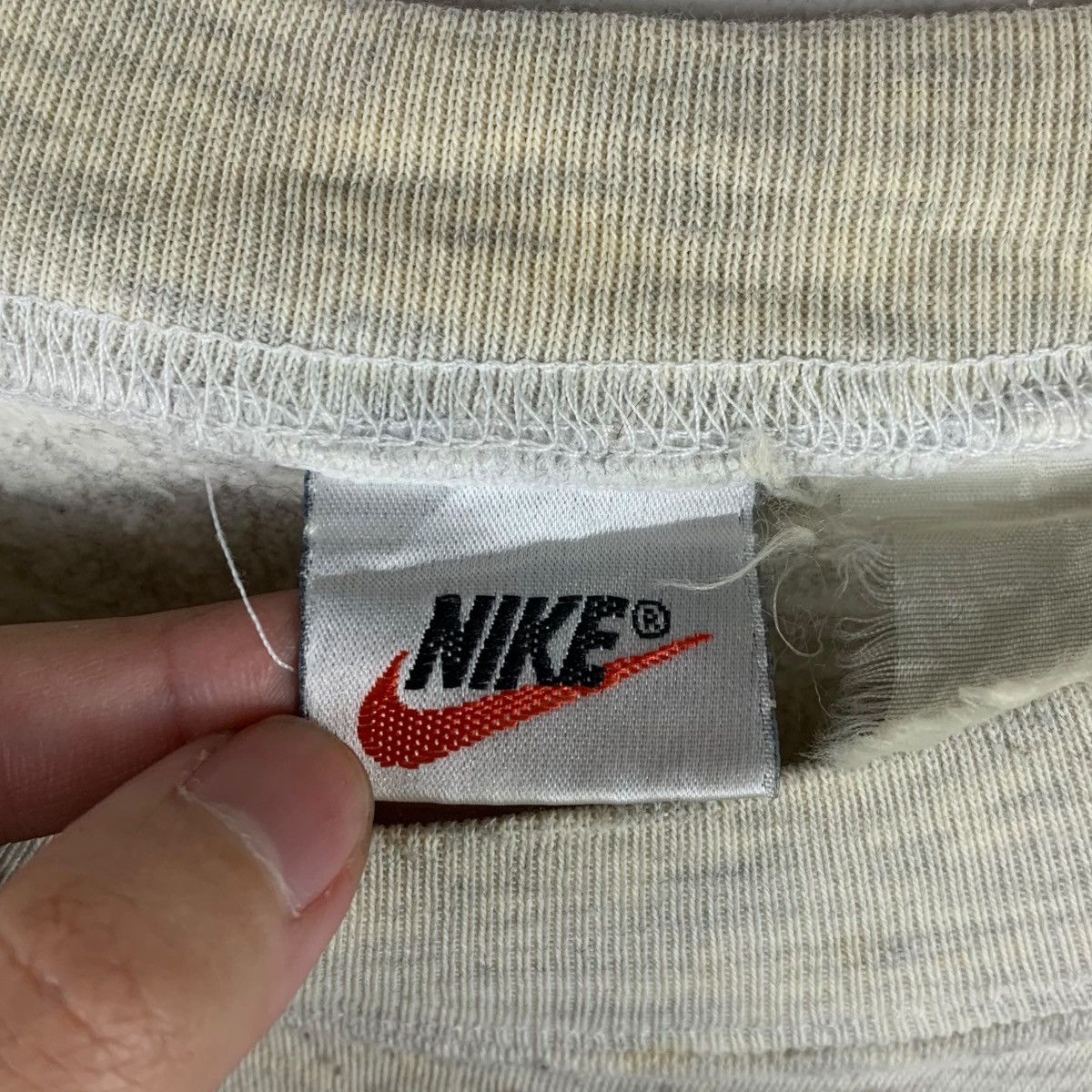 Nike Vintage 90’ NIKE SWOOSH Oval Football Logo Made In Usa Size US L / EU 52-54 / 3 - 5 Thumbnail