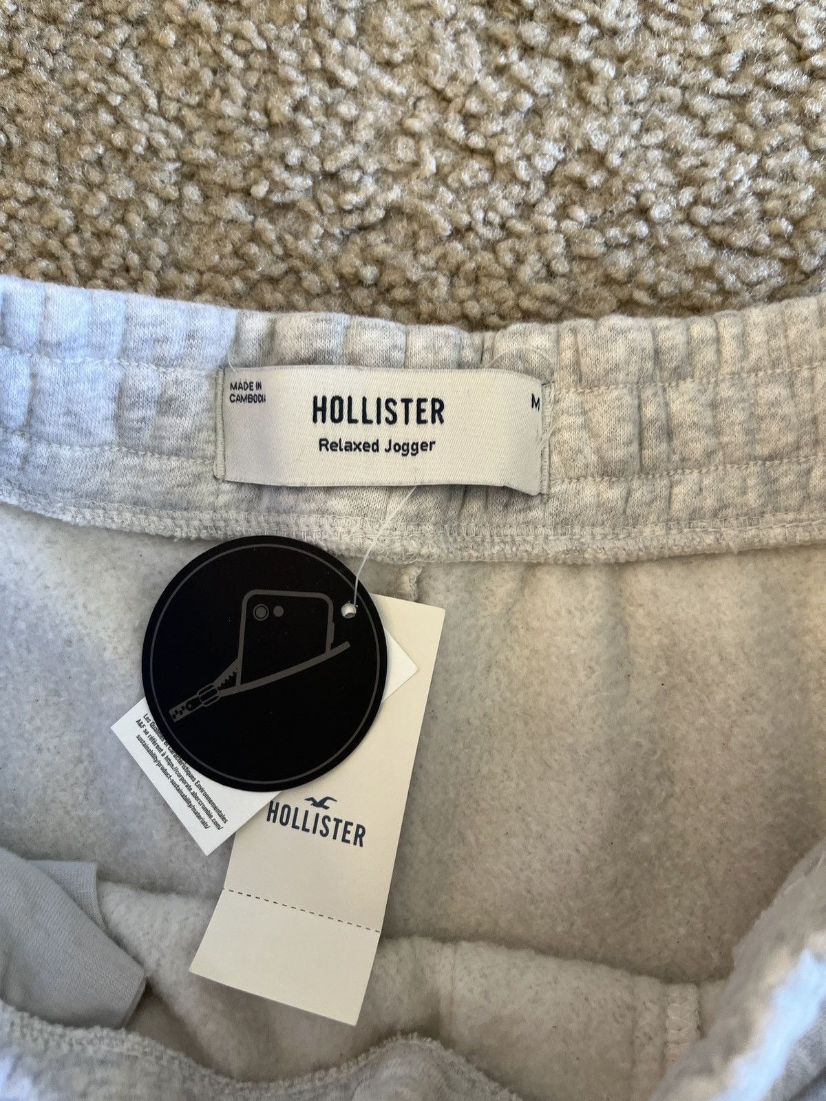 Hollister Hollister Baggy Grey Sweatpants Size US 32 / EU 48 - 3 Thumbnail