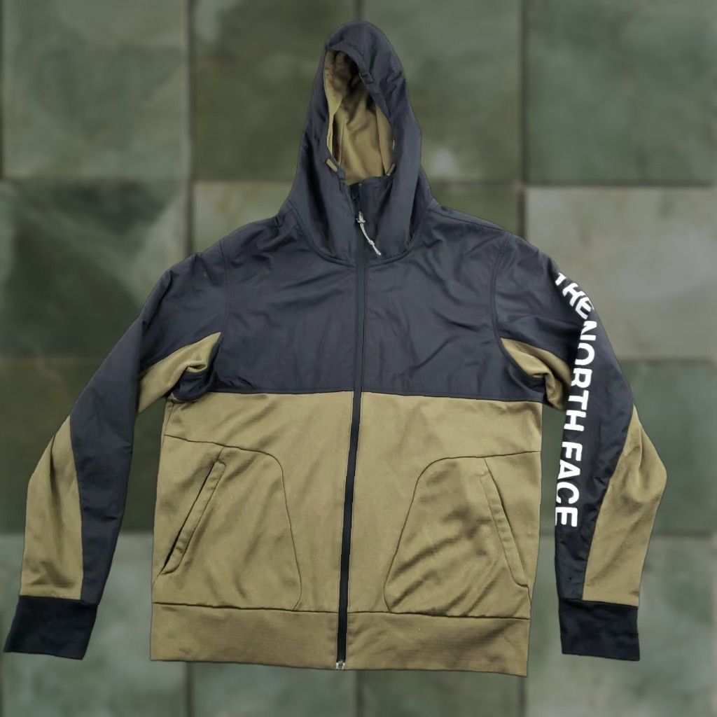 The North Face VINTAGE The North Face Train N Logo Overlay Jacket Mens Medium Green Black Hooded Coat Size US M / EU 48-50 / 2 - 1 Thumbnail