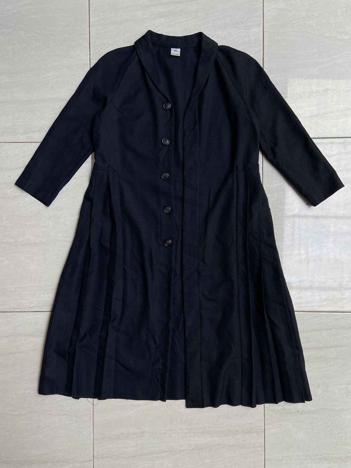 IS SUNAO KUWAHARA Navy Coat/Blazers