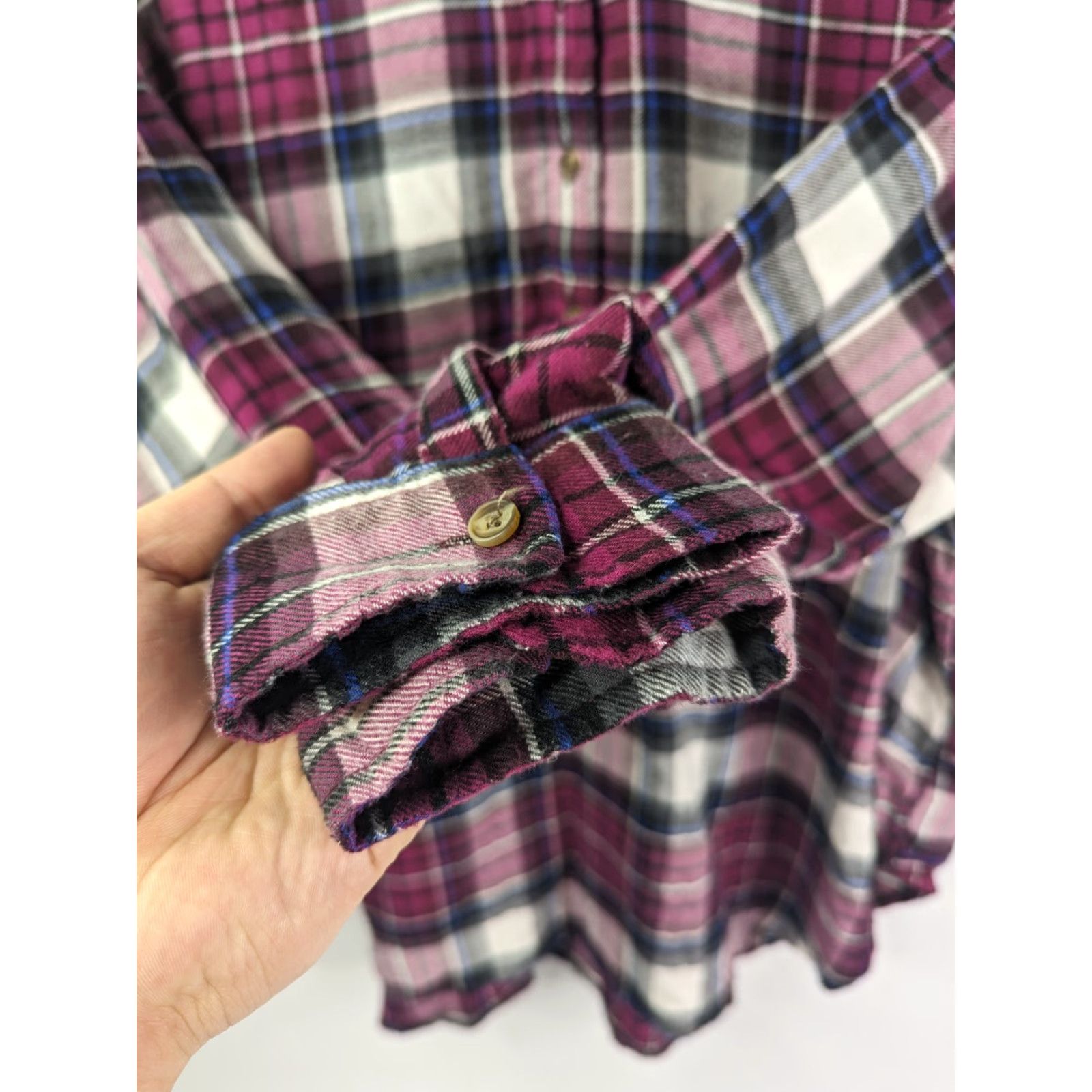 American Eagle Outfitters American Eagle Outfitters Shirt Women's Medium Plum Plaid Flannel Henley Popover Oversized Size M / US 6-8 / IT 42-44 - 2 Thumbnail