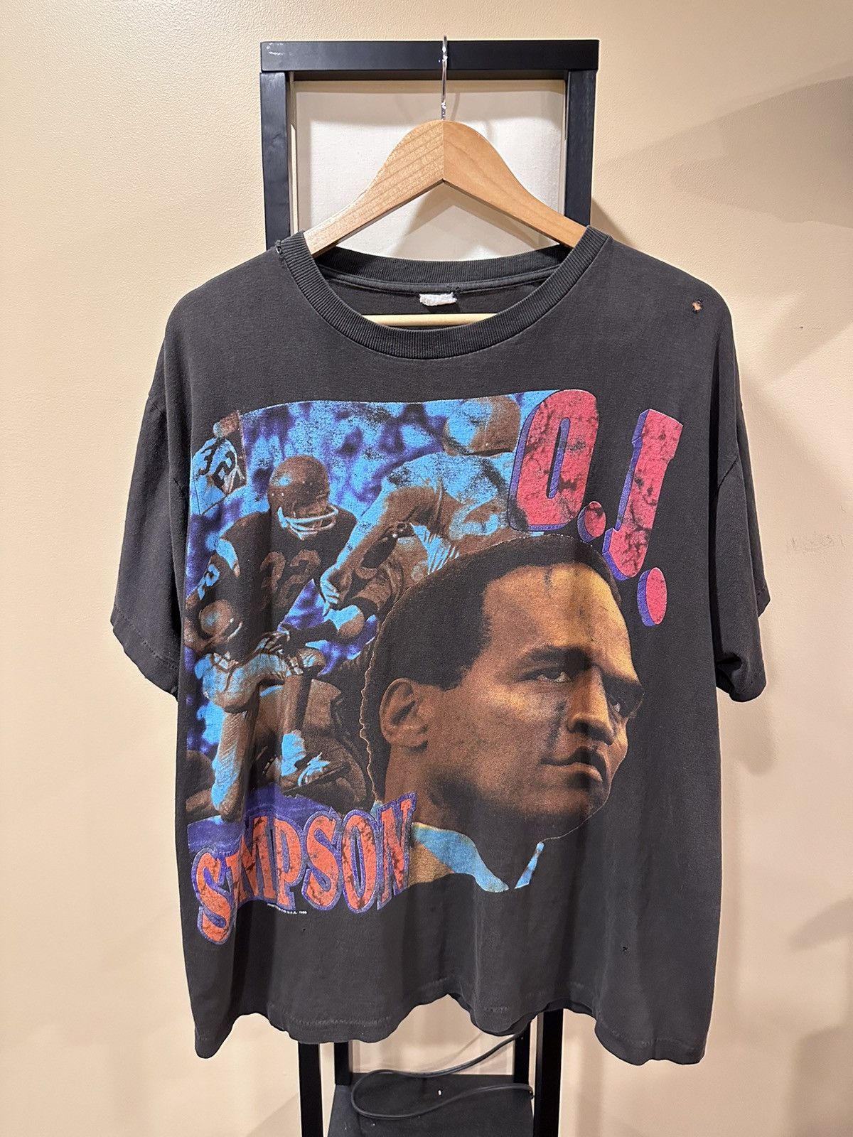 Vintage OJ Simpson Black Faded 1995 Juice is Loose Rap Tee