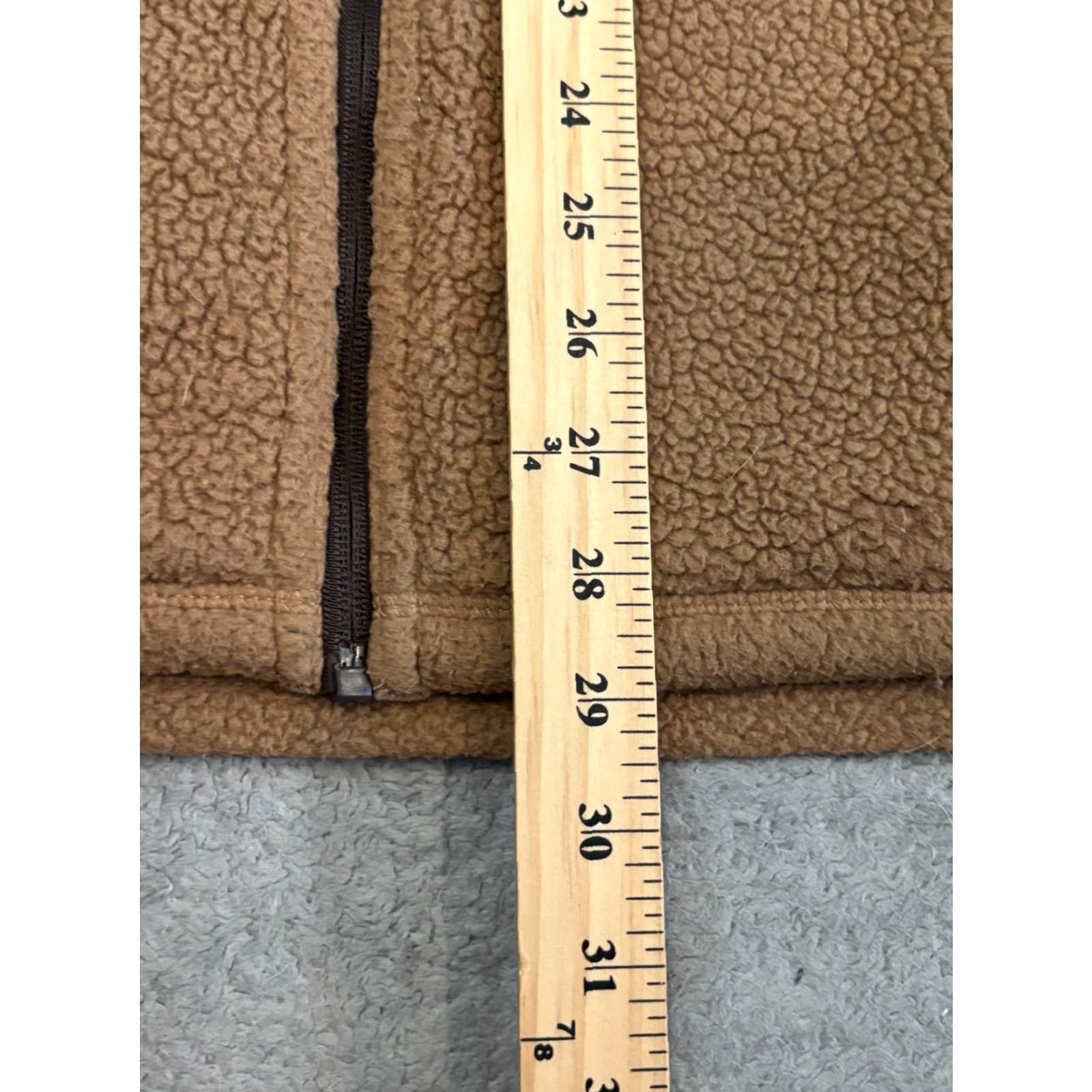 Vintage VINTAGE? No. GH Bass fleece vest mens M brown full Zip pockets sleeveless casual Size US M / EU 48-50 / 2 - 4 Thumbnail
