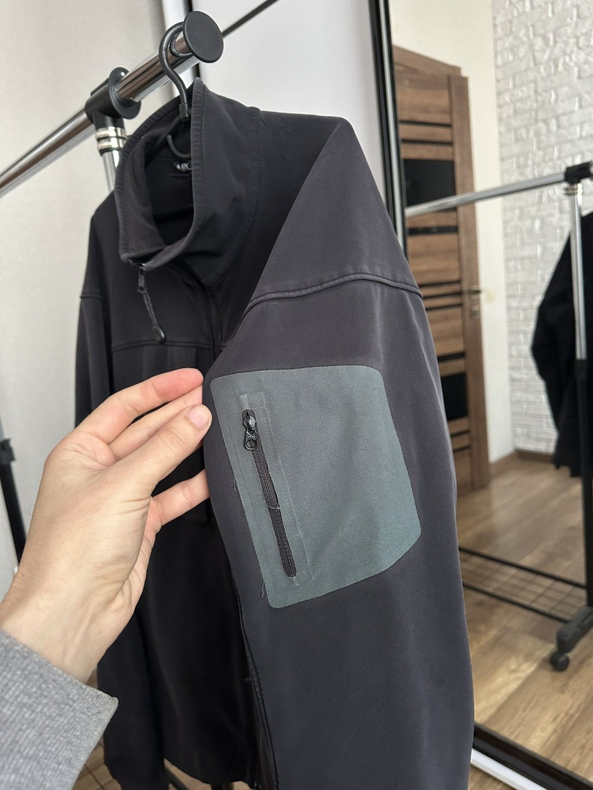 Arc'teryx Arcteryx Softshell Vintage Zip Jacket Size US L / EU 52-54 / 3 - 18 Thumbnail