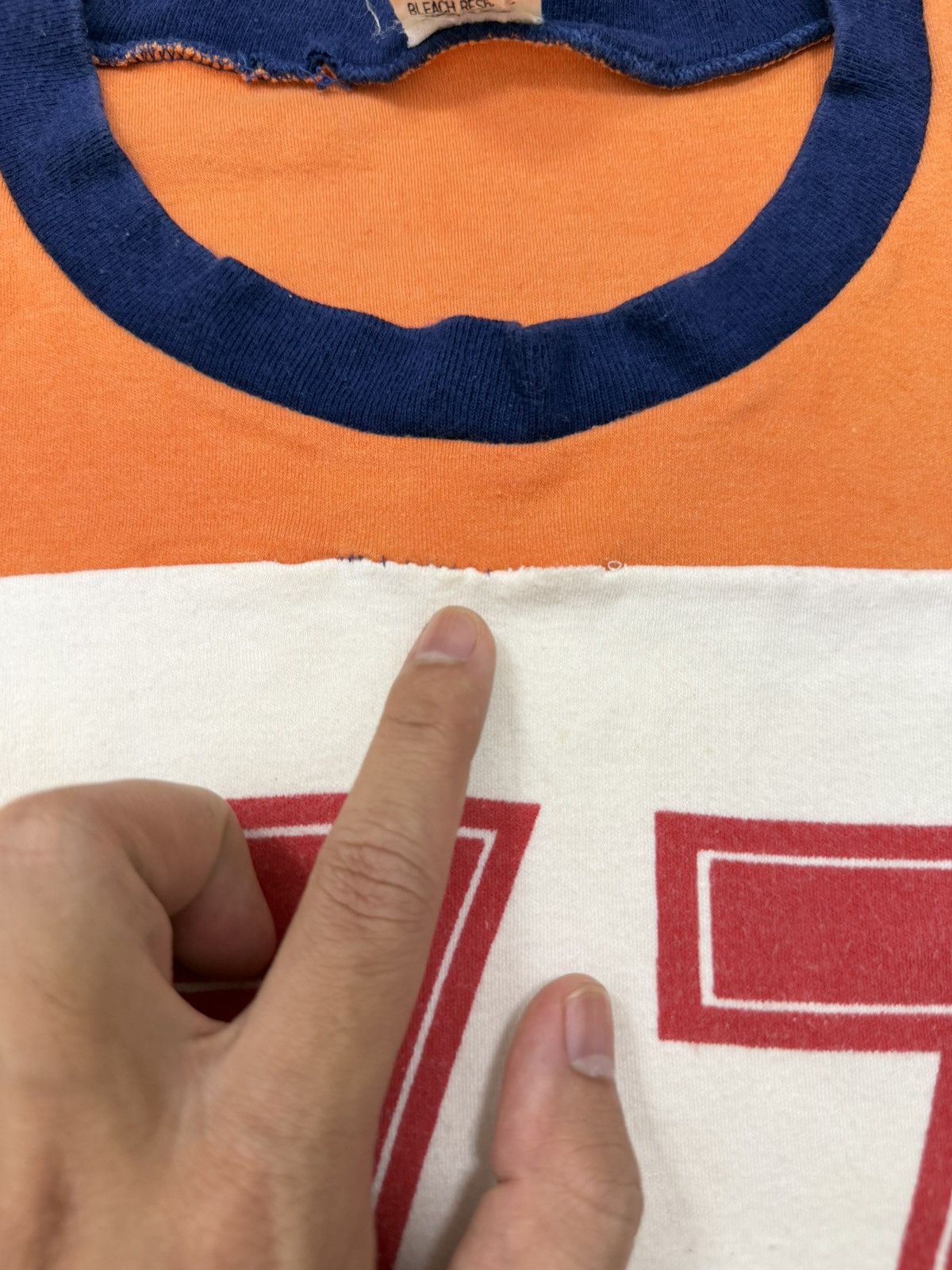 Other Vintage 90s tee Size US L / EU 52-54 / 3 - 4 Thumbnail