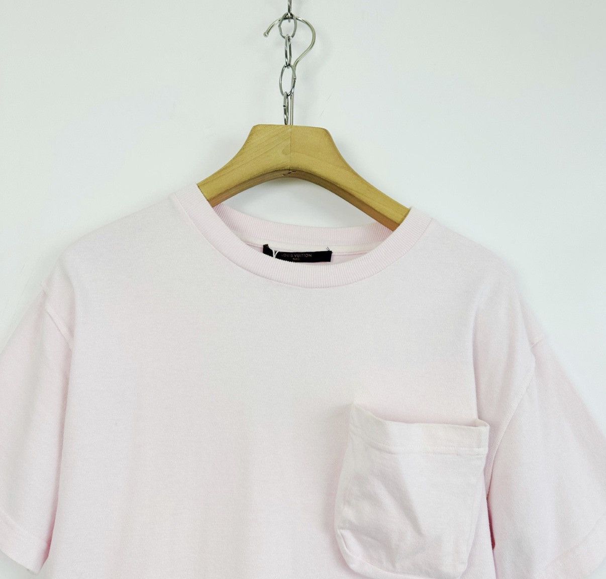 Louis Vuitton Louis Vuitton Pink Chest Pocket Short Sleeve T-shirt K12 Size XS / US 0-2 / IT 36-38 - 3 Thumbnail
