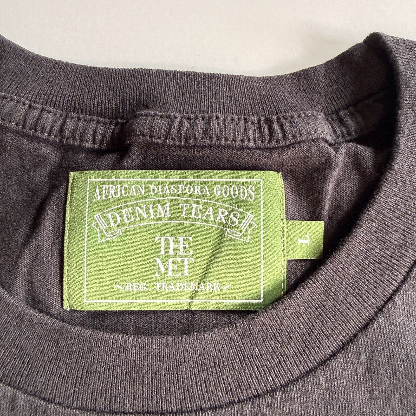 DENIM TEARS Denim Tears x The Met Flight Into Egypt Black T-Shirt Size US L / EU 52-54 / 3 - 3 Thumbnail