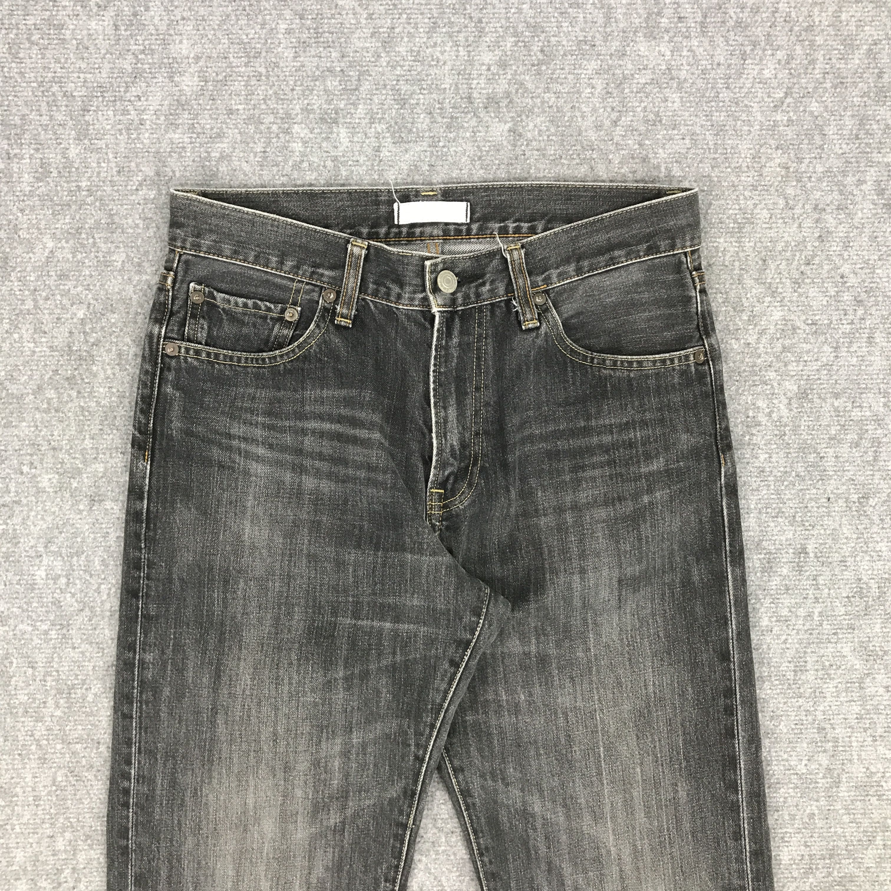 Japanese Brand × Jun Takahashi JAPANESE BLACK FADED UNIQLO DISTRESSED DENIM JEANS Size US 29 - 3 Thumbnail