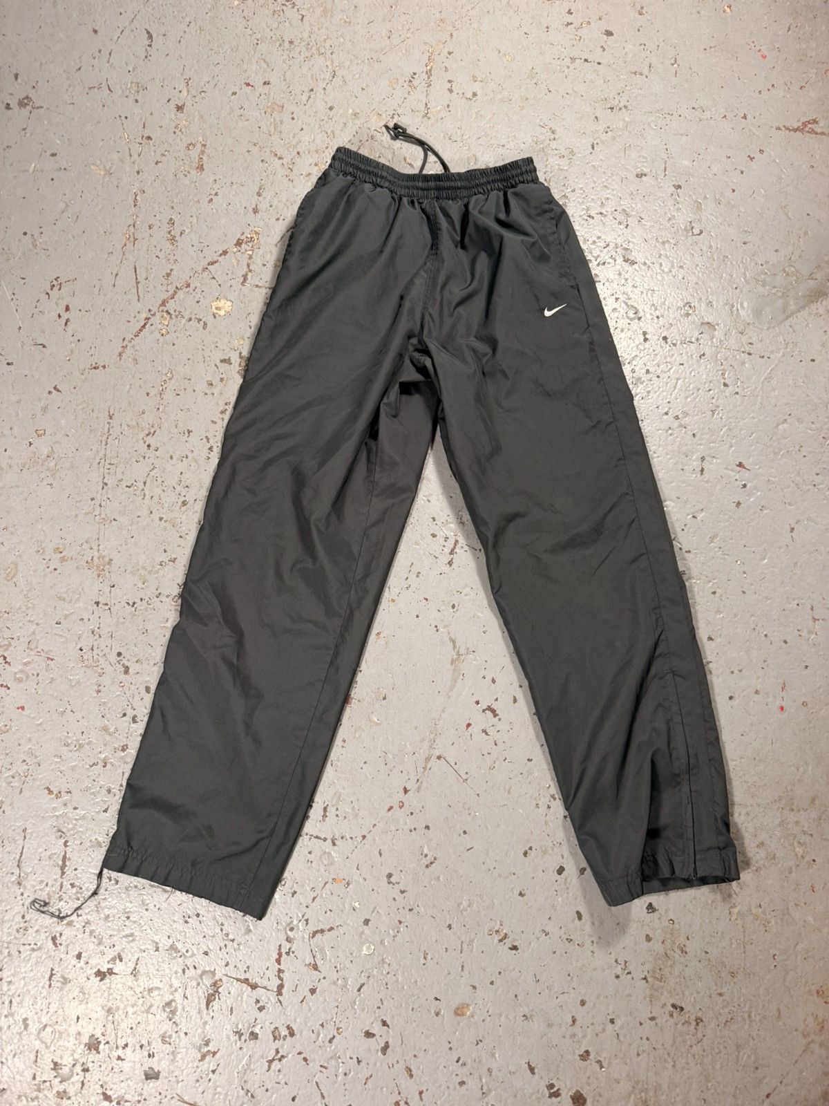 Nike Vintage Nike Sweat Pants Joggers Size US 28 / EU 44 - 1 Thumbnail